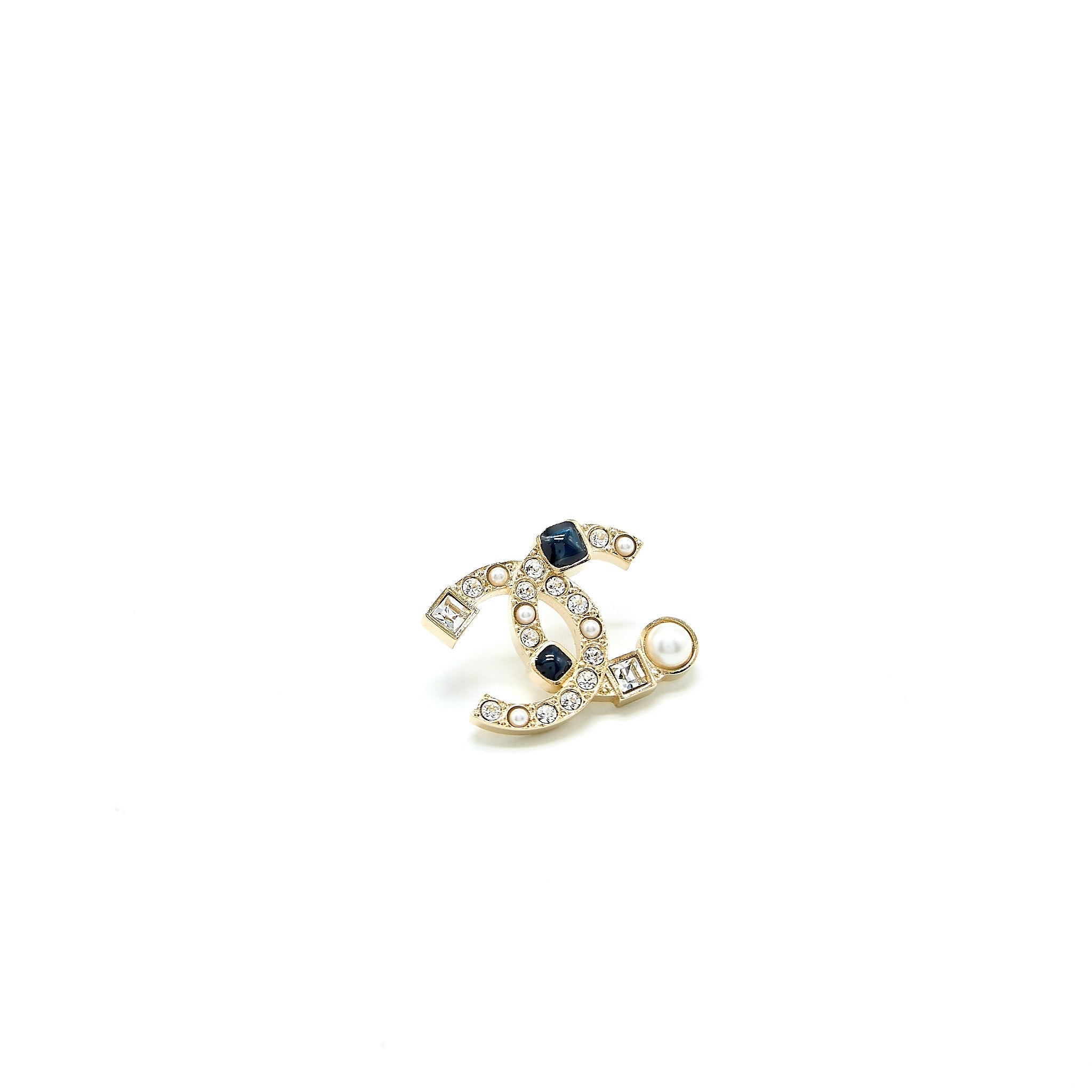CHANEL CC LOGO CRYSTAL EARRINGS LGHW