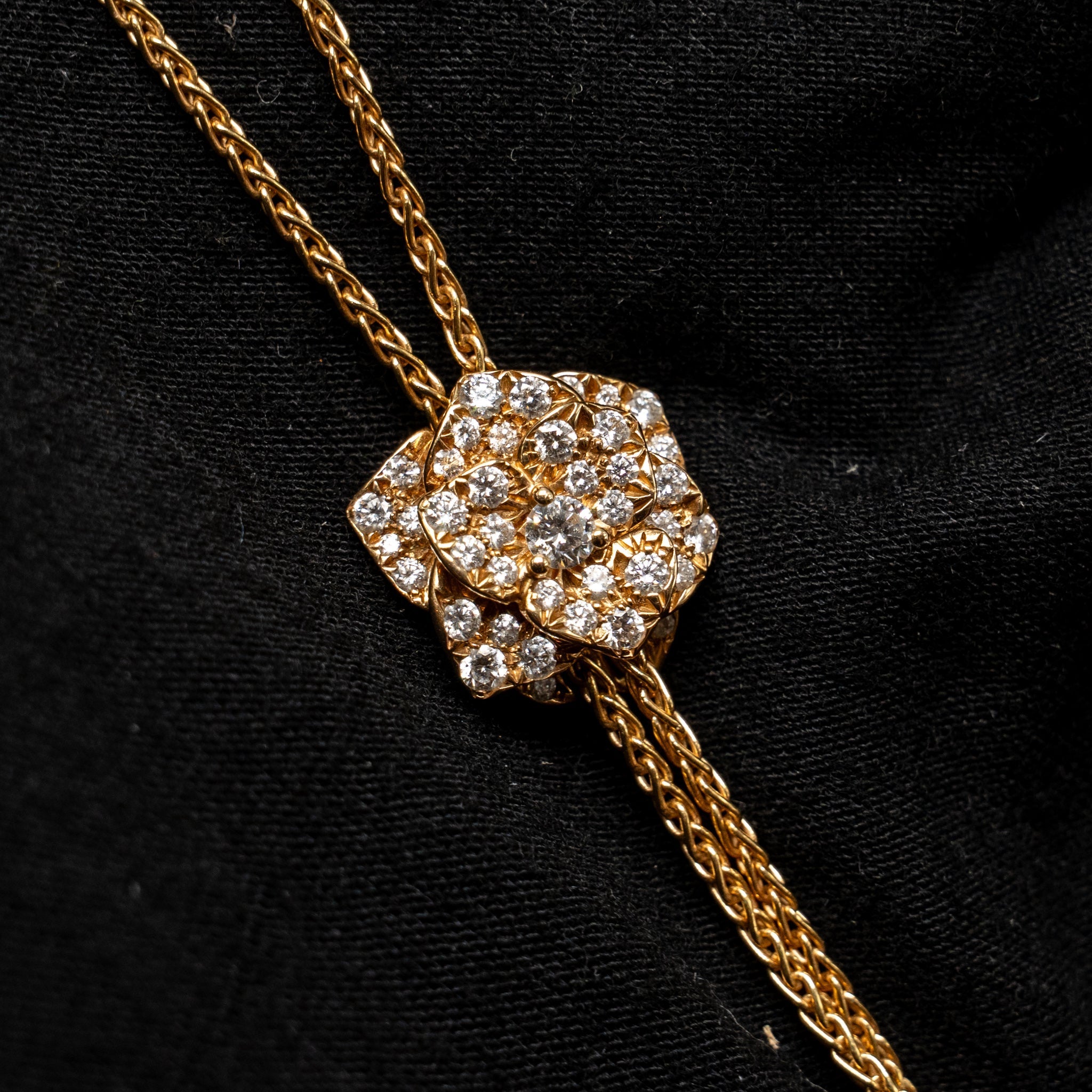 PIAGET ROSE PENDANT ROSE GOLD WITH DIAMONDS