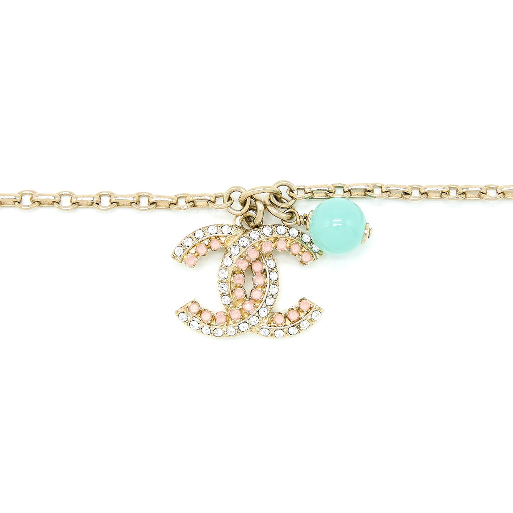 CHANEL 19S CRYSTAL CC LOGO BRACELET PEARL/STUD LIGHT GOLD TONE