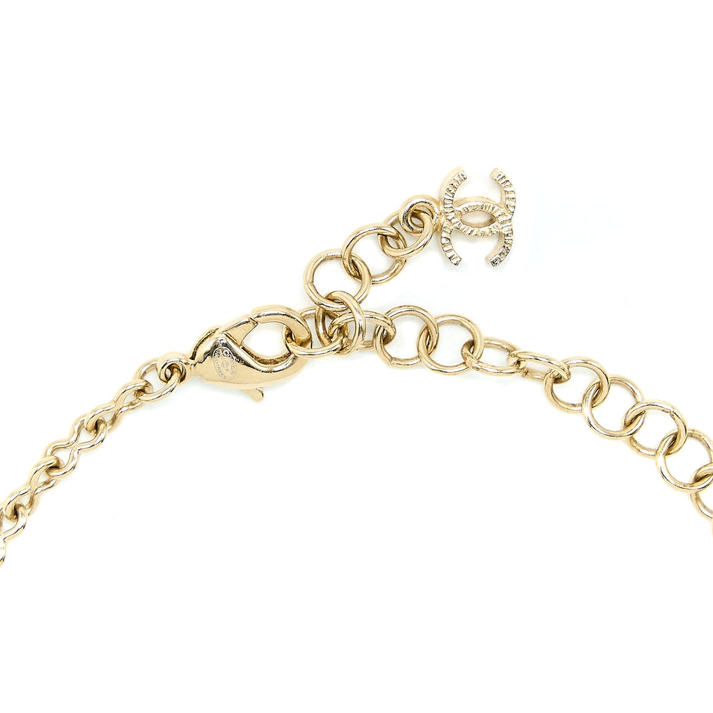 CHANEL 19P CC LOGO NECKLACE STUD MULTICOLOUR LIGHT GOLD TONE