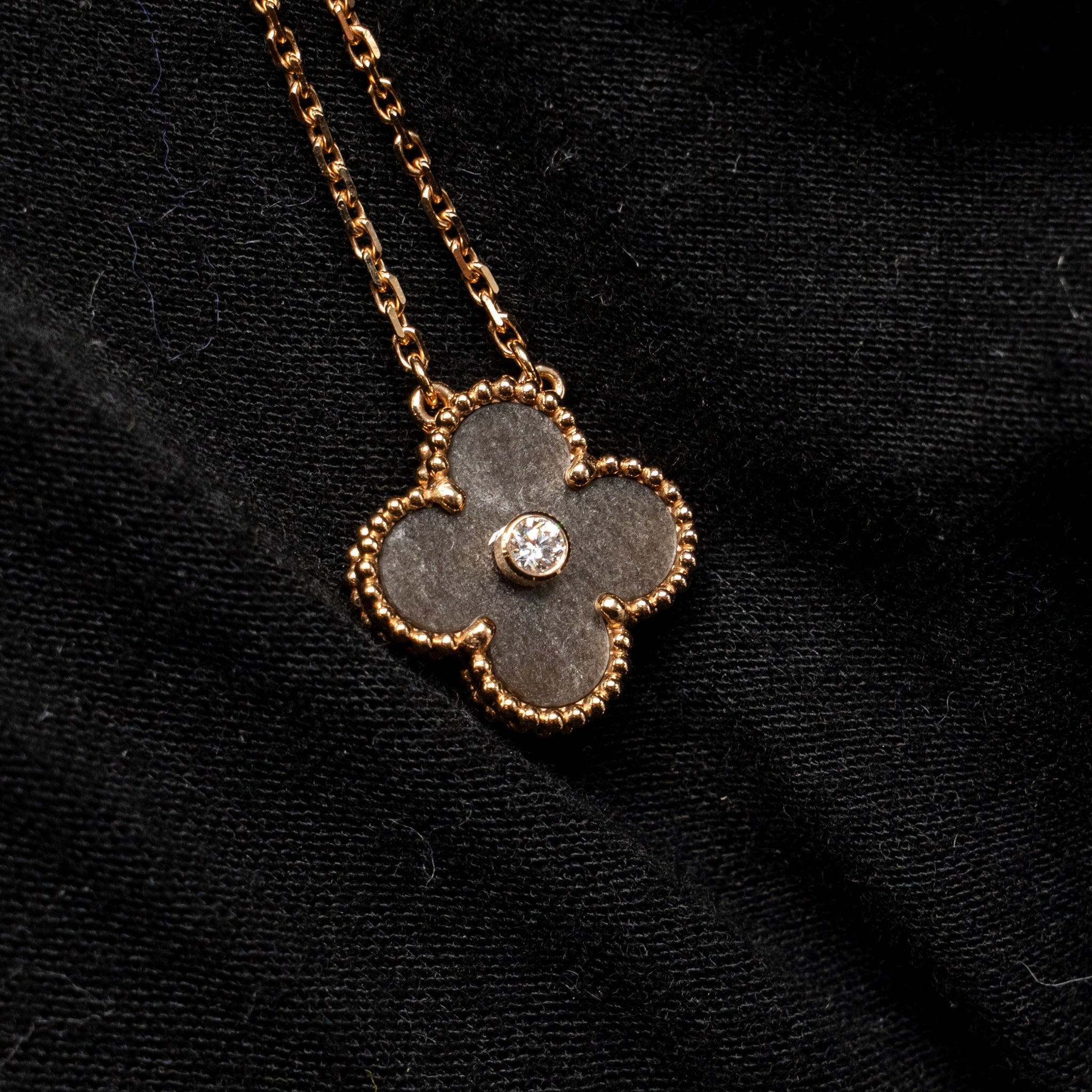 VAN CLEEF AND ARPELS 2023 HOLIDAY LIMITED PENDANT SILVER OBSIDIAN / ROSE GOLD / DIAMONDS