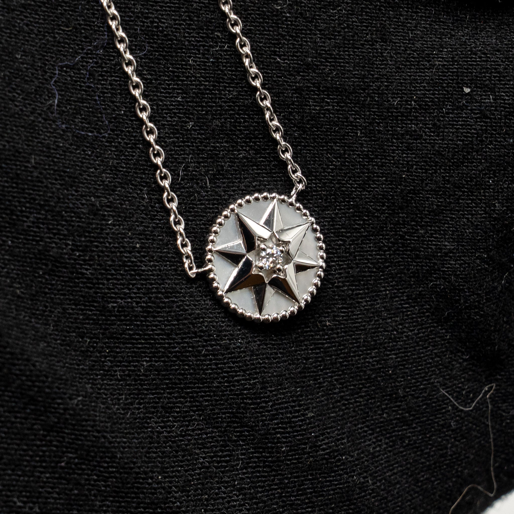 DIOR ROSE DES VENTS NECKLACE WHITE GOLD / DIAMOND/ MOTHER OF PEARL