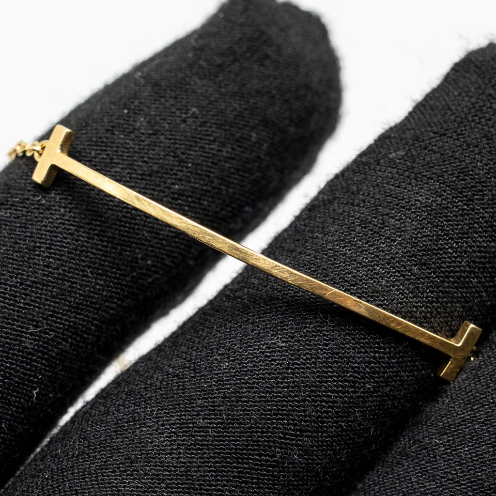 TIFFANY T SMILE BRACELET YELLOW GOLD