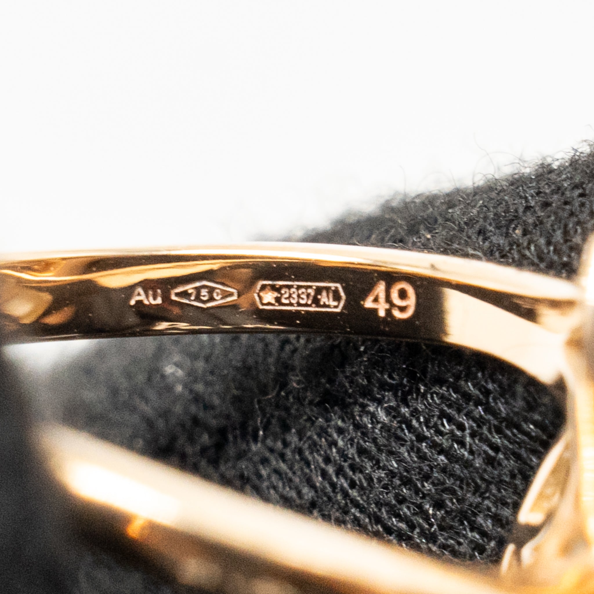 BVLAGRI DIVAS’ DREAM RING ROSE GOLD, MOTHER-OF-PEARL, DIAMONDS