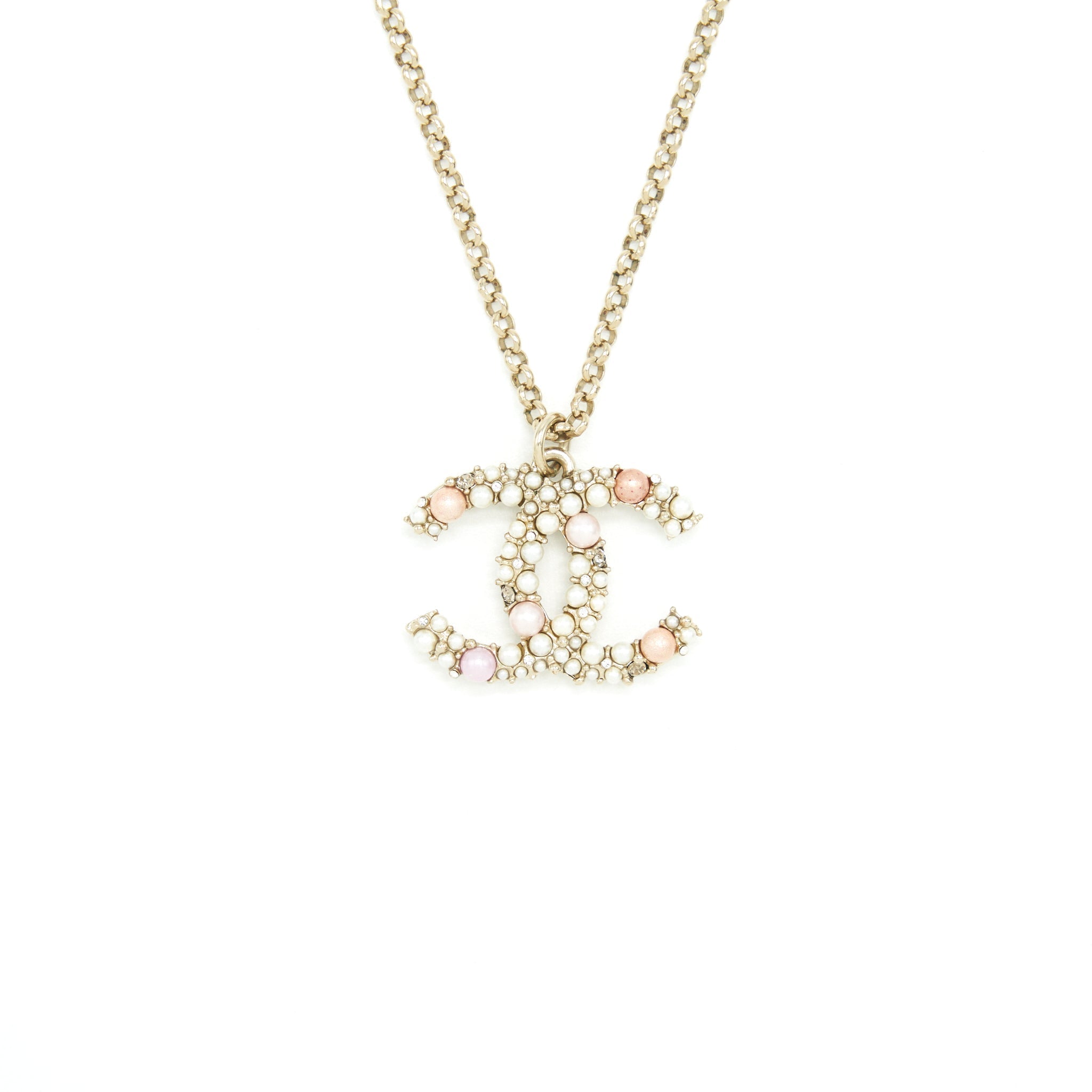 CHANEL CC LOGO AND PEARL NECKLACE LIGHT GOLD TONE