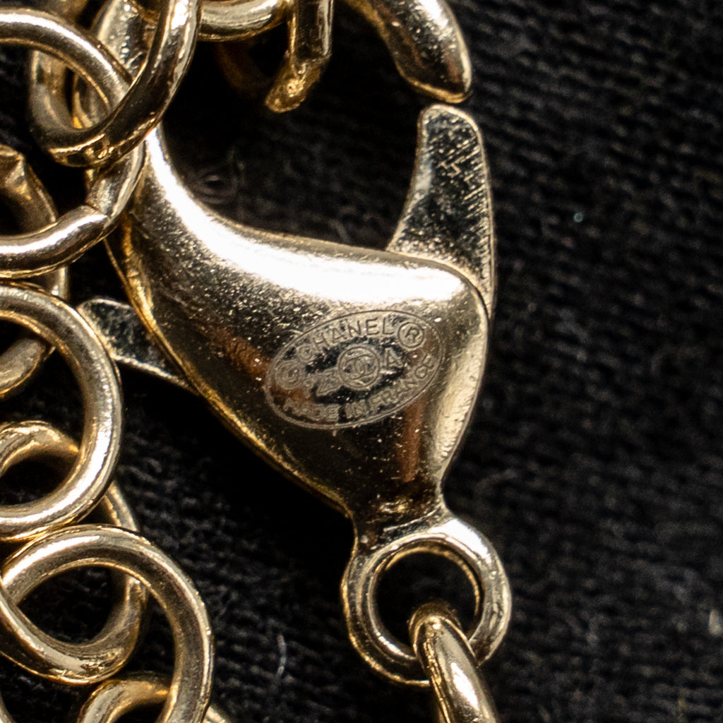 CHANEL LETTER LOGO NECKLACE CRYSTAL/PEARL LIGHT GOLD TONE