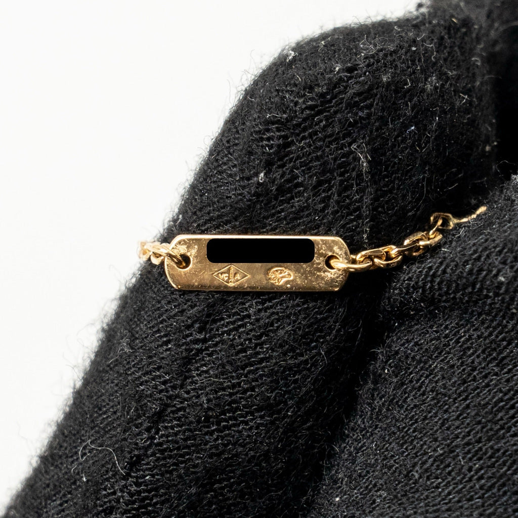 VAN CLEEF & ARPELS VINTAGE ALHAMBRA PENDANT CARNELIAN YELLOW GOLD