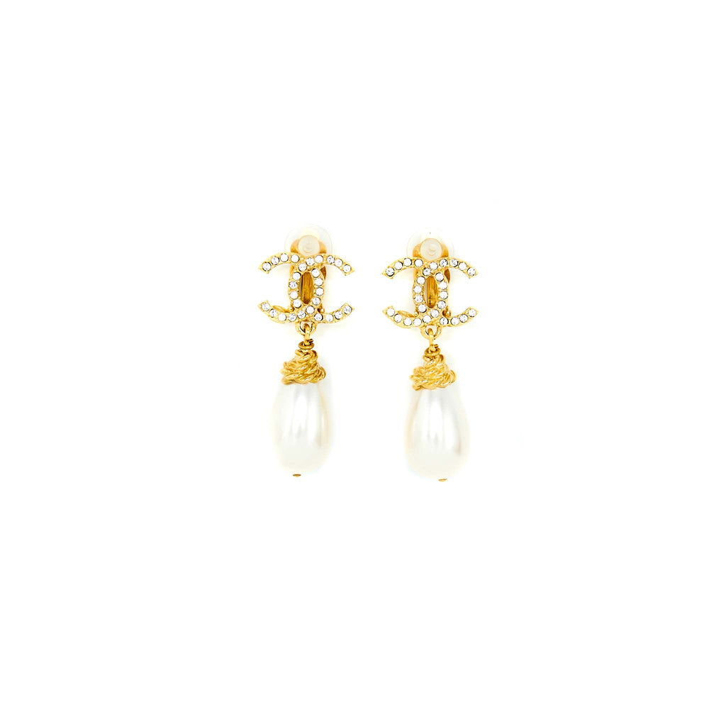 CHANEL CC LOGO CRYSTAL WITH PEARL DROP EAR CLIP GOLD TONE
