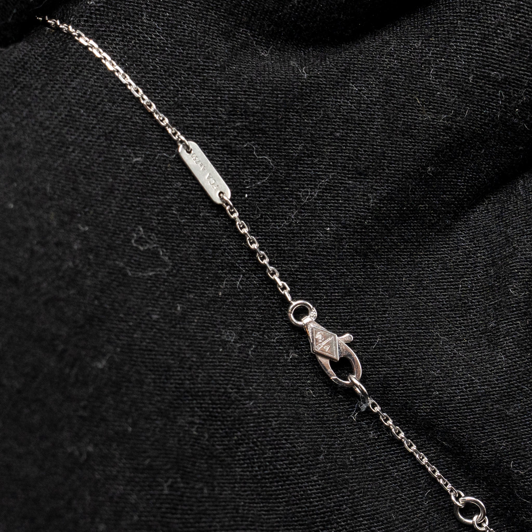 VAN CLEEF & ARPELS SWEET ALHAMBRA PENDANT WHITE GOLD DIAMONDS
