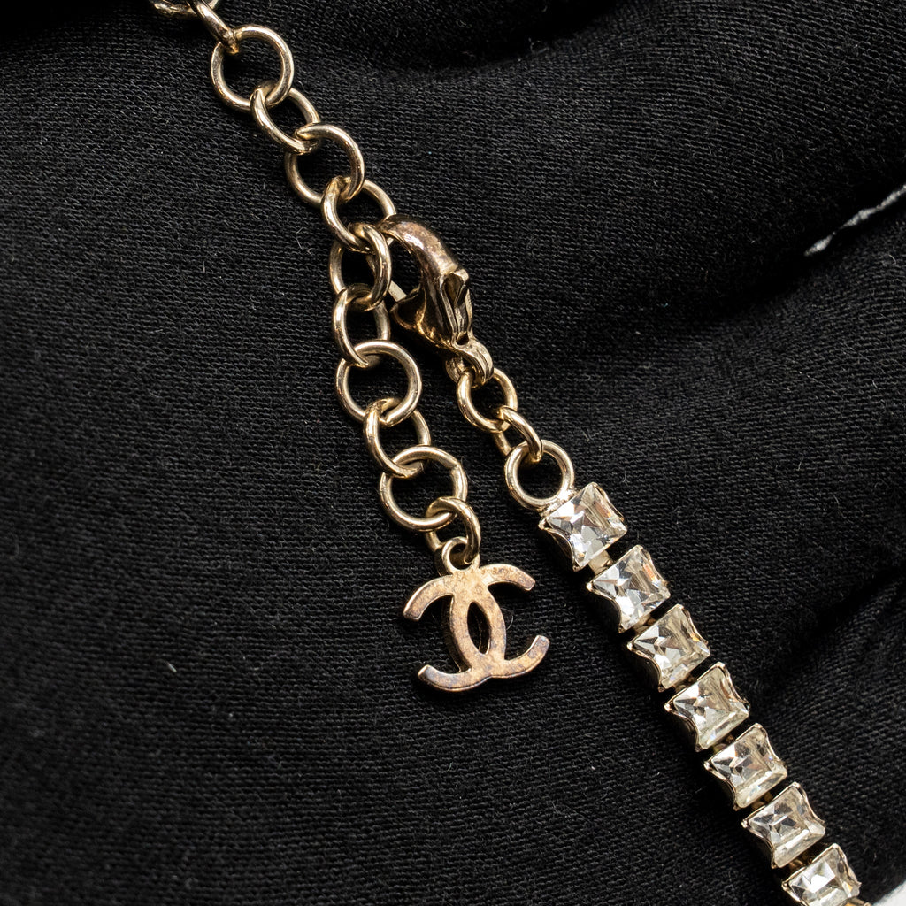CHANEL PINK CRYSTAL DROP CC LOGO CHOCKER/NECKLACE LIGHT GOLD TONE