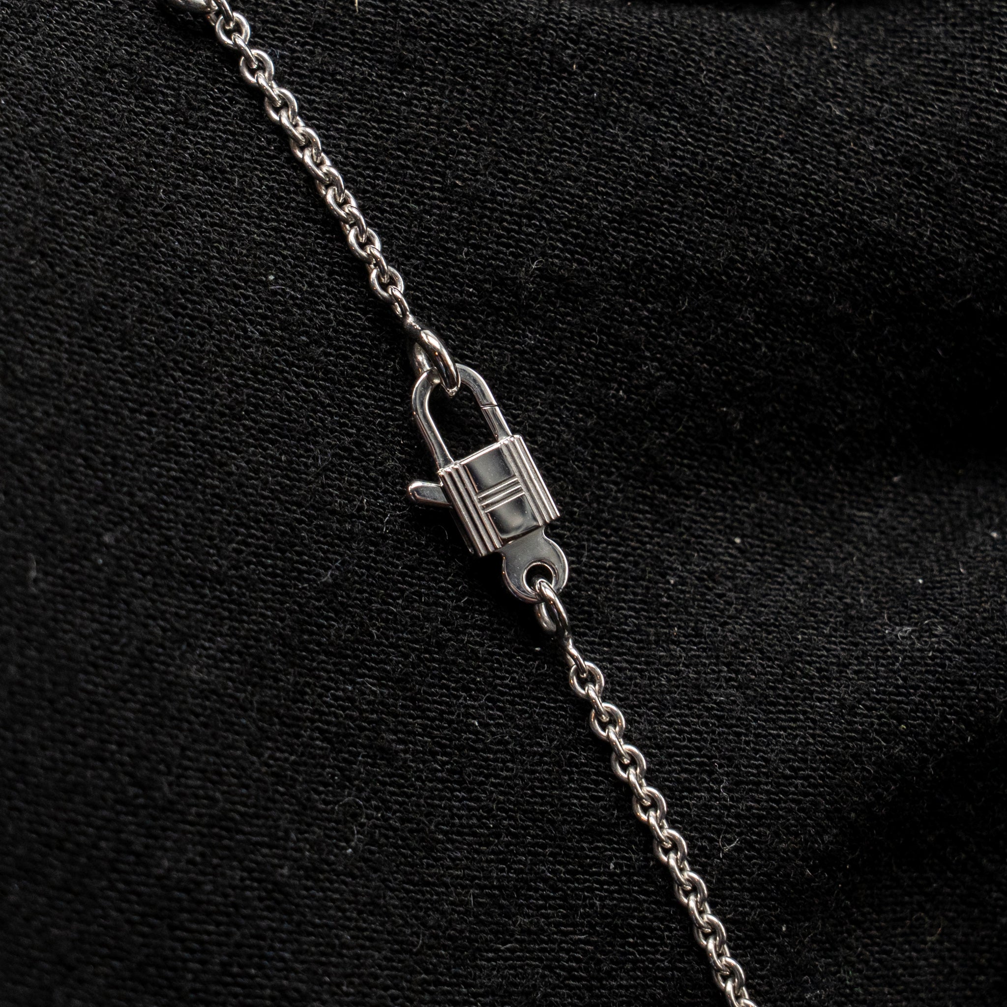 HERMES CONSTANCE AMULETTE PENDANT WHITE GOLD WITH DIAMONDS
