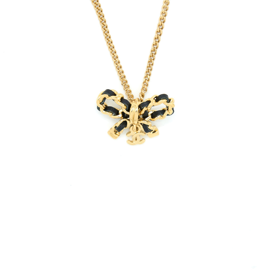 CHANEL LEATHER CHAIN BOW NECKLACE GOLD TONE