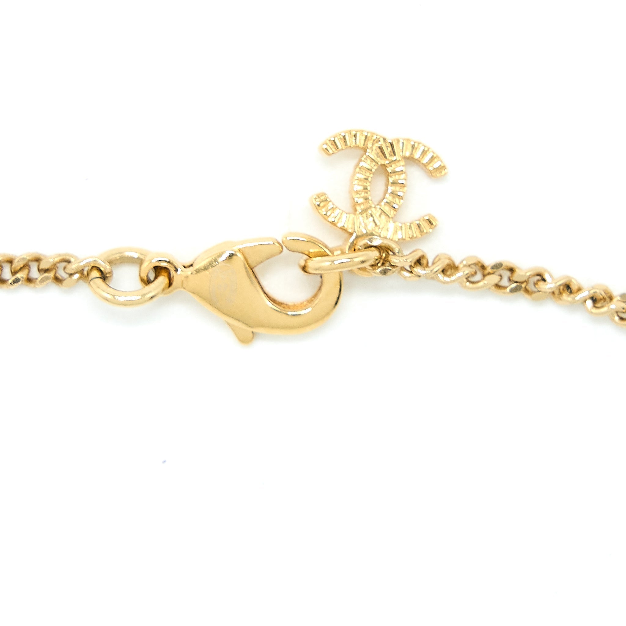 CHANEL LEATHER CHAIN BOW NECKLACE GOLD TONE
