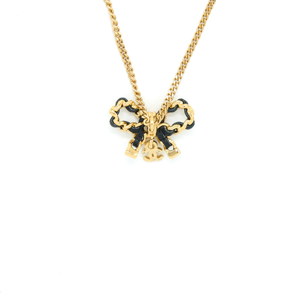 CHANEL LEATHER CHAIN BOW NECKLACE GOLD TONE