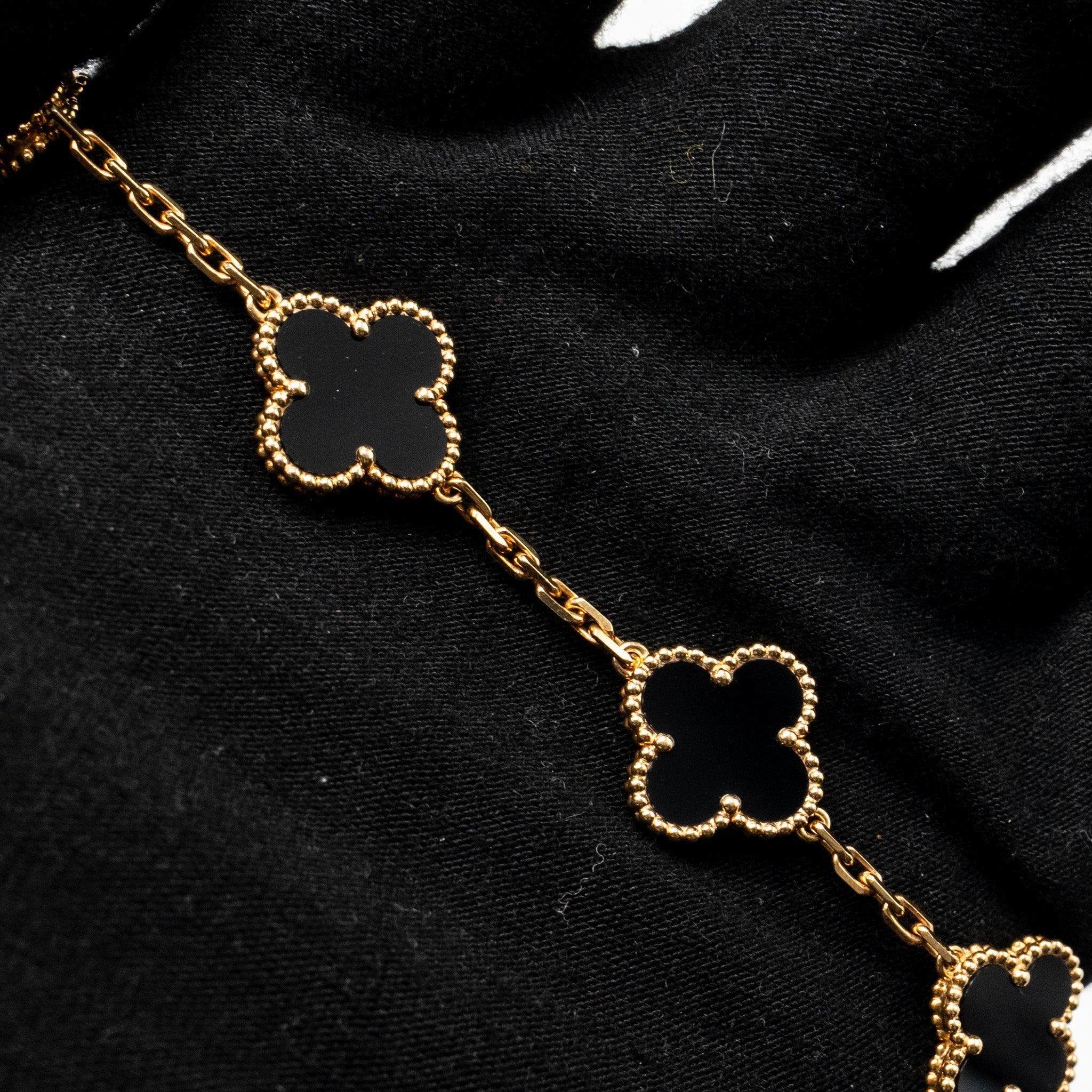 VAN CLEEF & ARPELS VINTAGE ALHAMBRA BRACELET 5 MOTIFS ONYX YELLOW GOLD