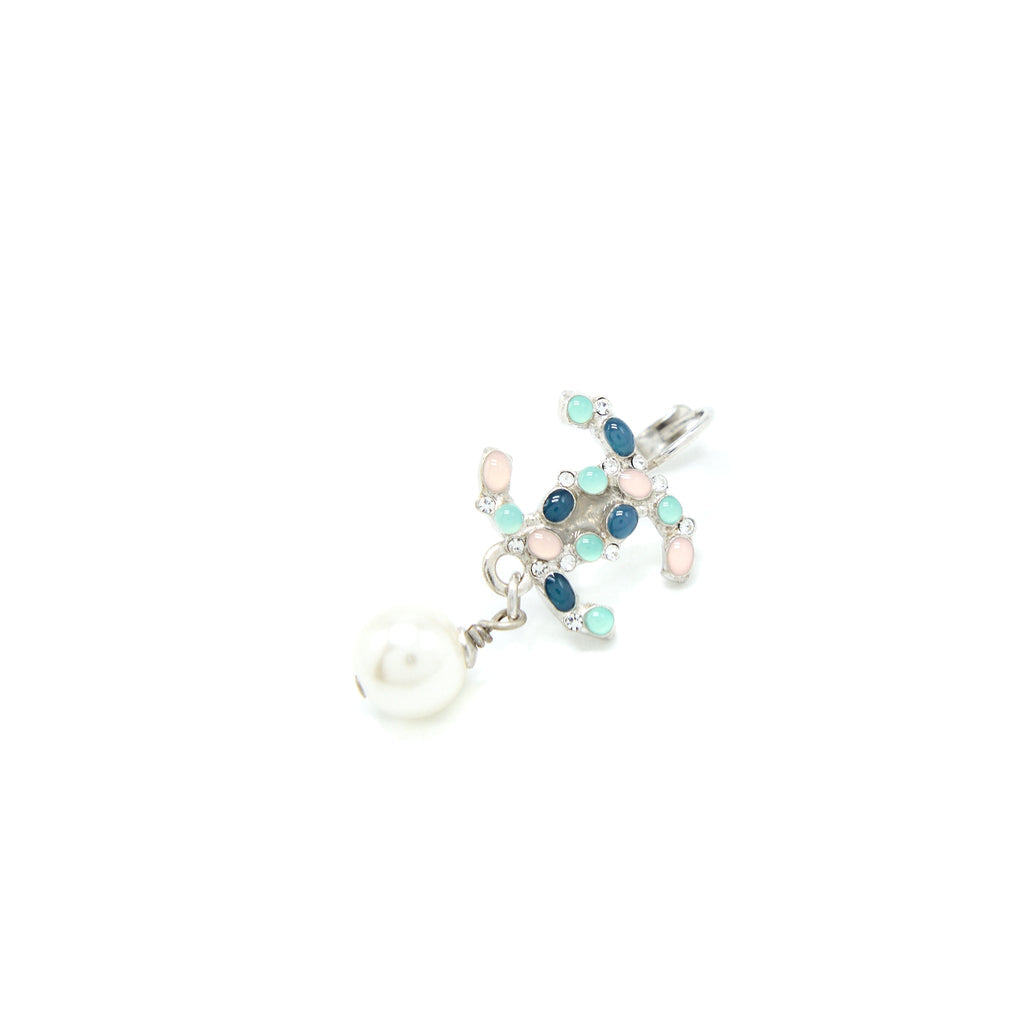 CHANEL PEARL DROP CC LOGO EARRINGS ENAMEL/PEARL MULTICOLOUR SILVER TONE