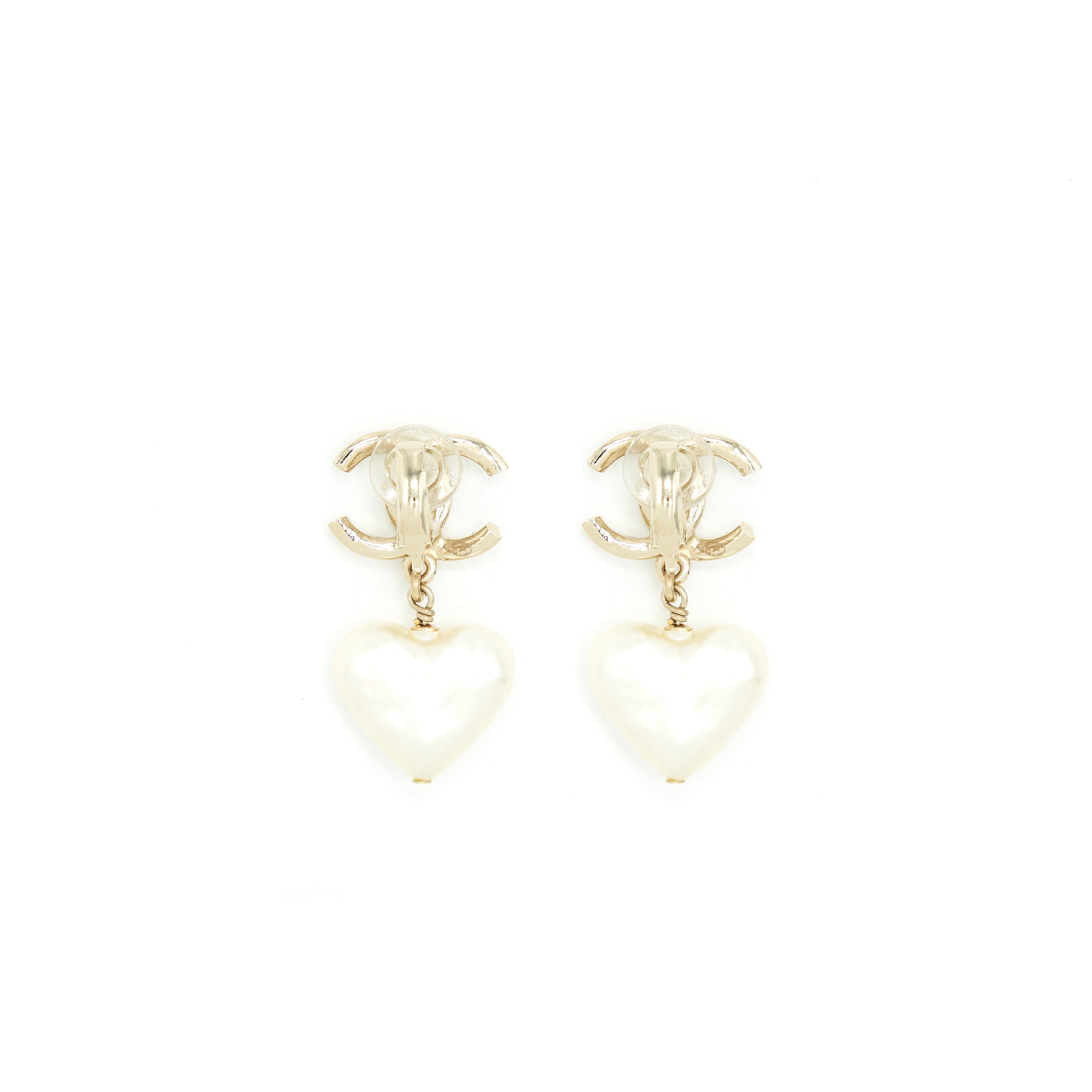 CHANEL CC AND HEART EARCLIPS LGHW