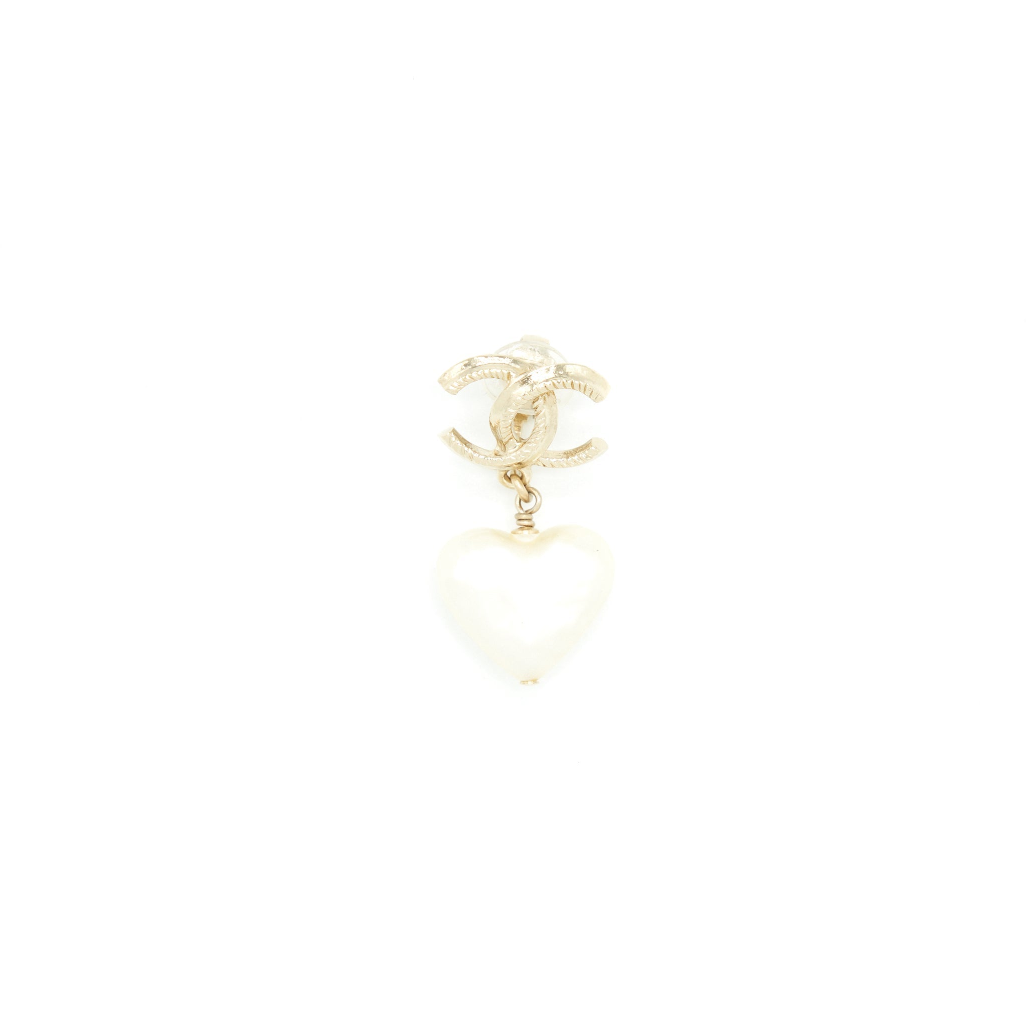CHANEL CC AND HEART EARCLIPS LGHW