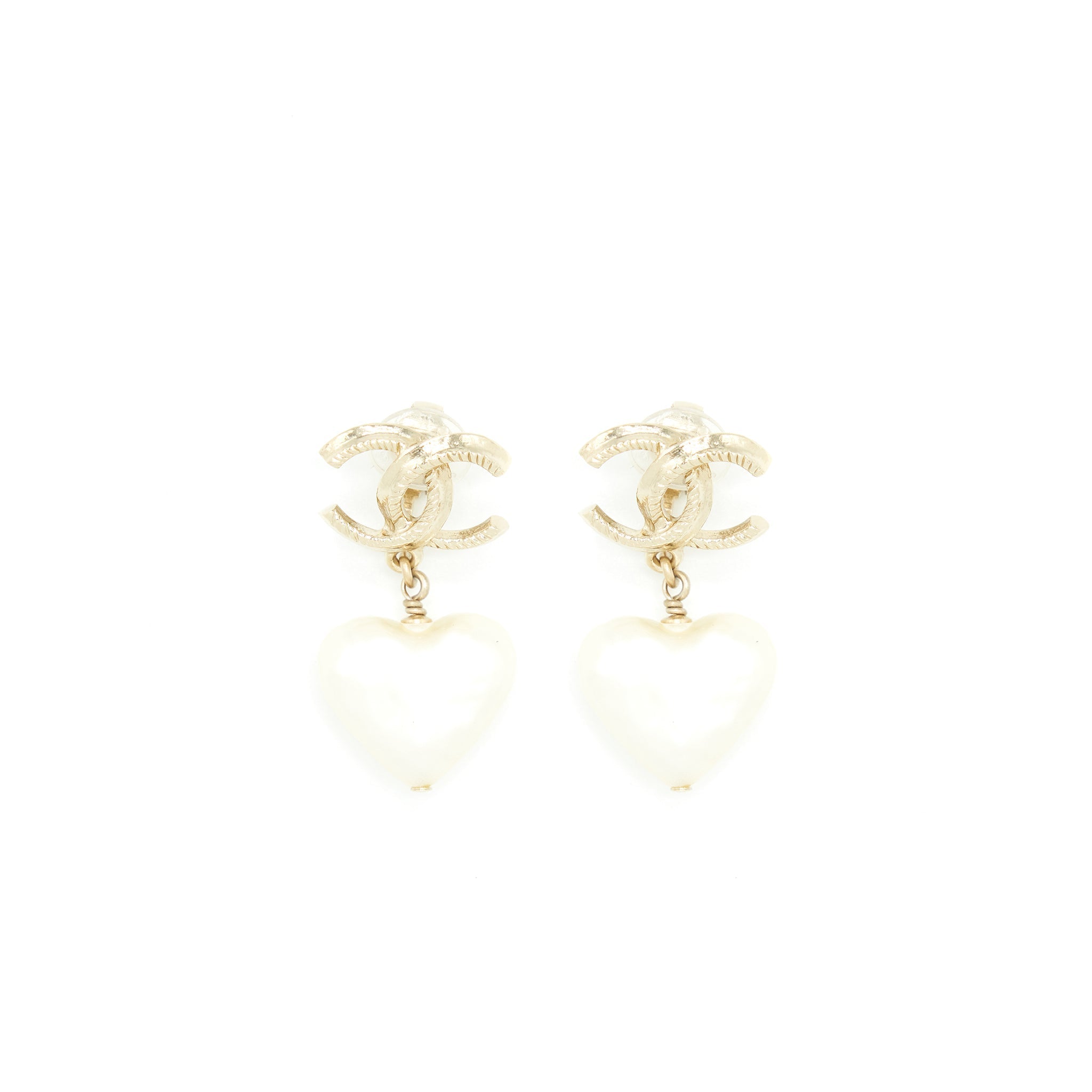 CHANEL CC AND HEART EARCLIPS LGHW