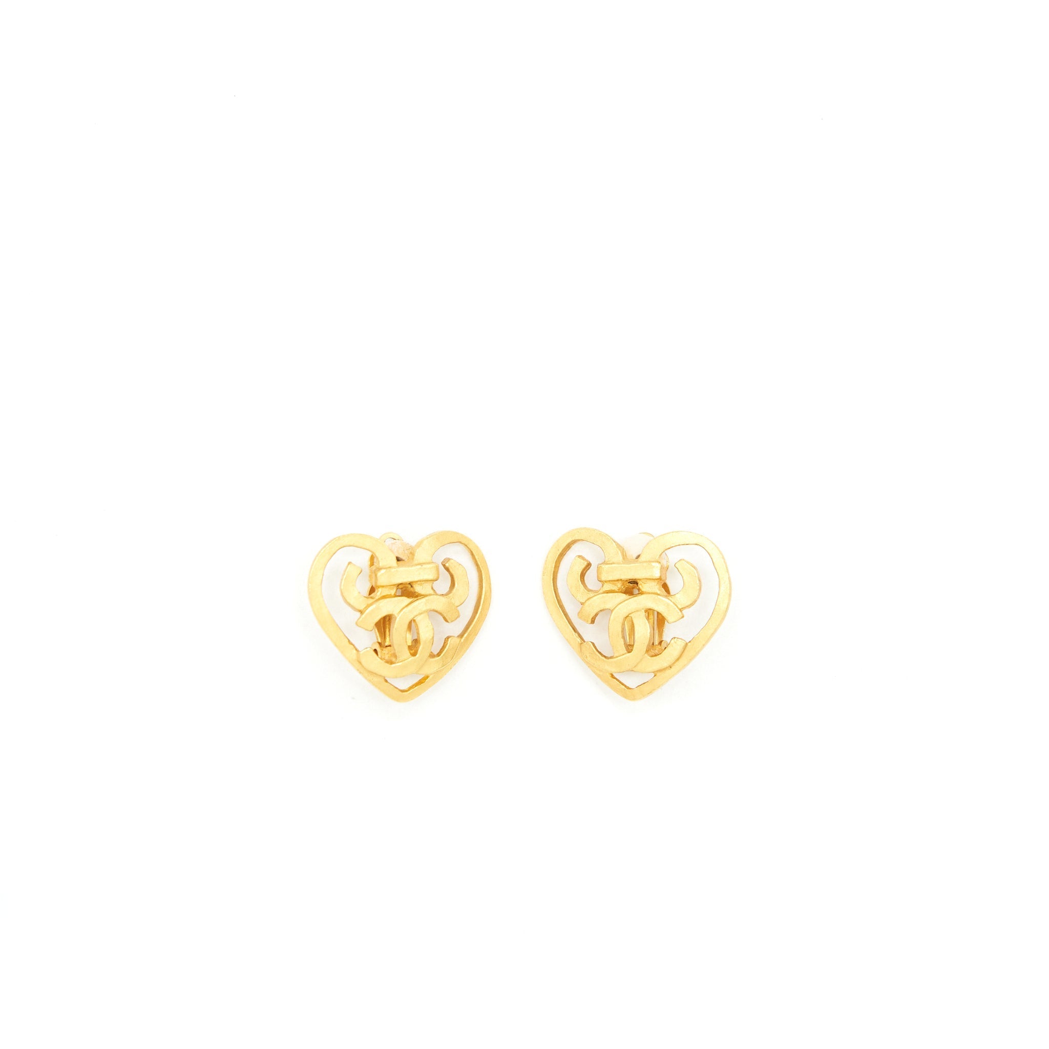 CHANEL VINTAGE HEART CC LOGO EARCLIPS 24K PLATED GHW