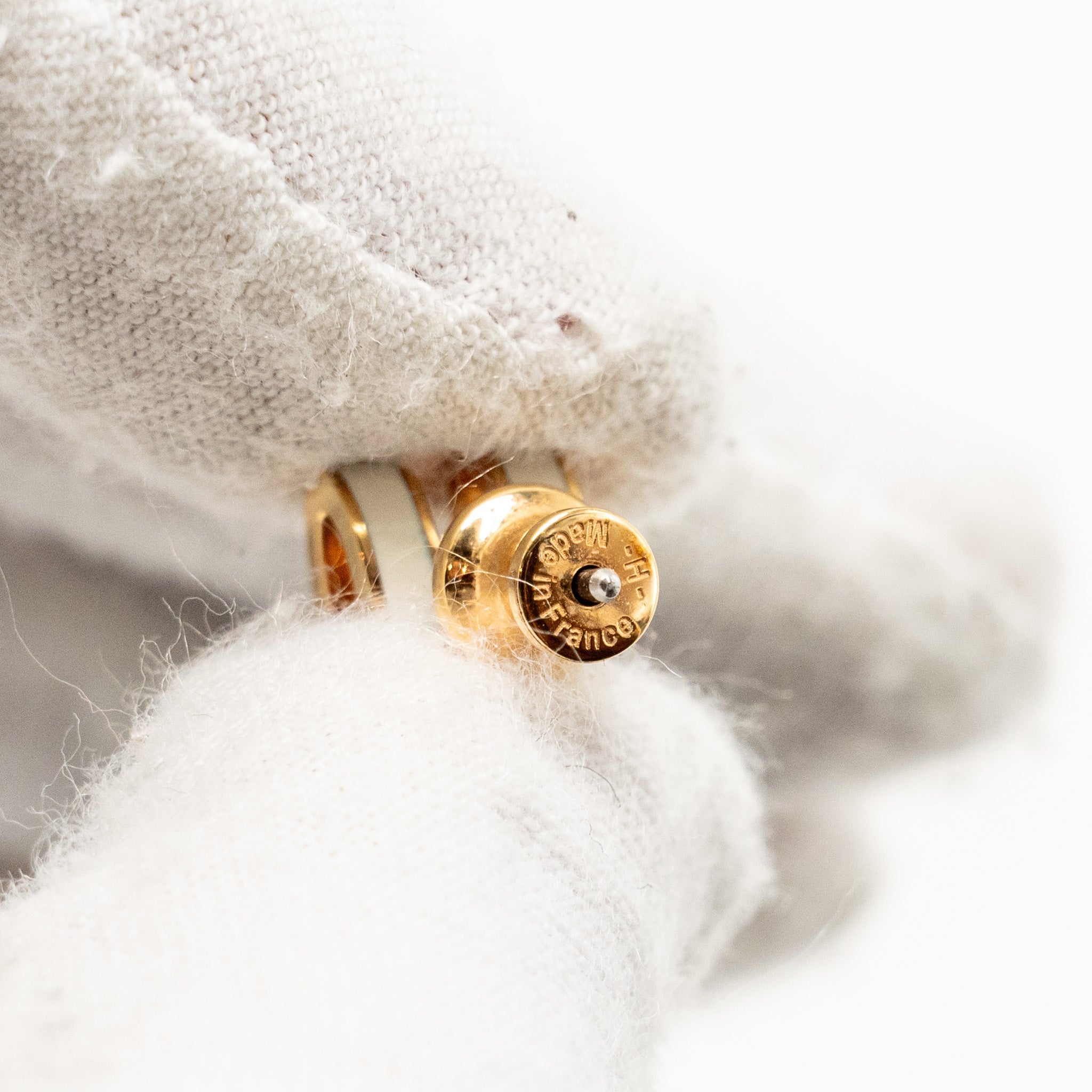 HERMES MINI POP H EARRINGS WHITE RGHW