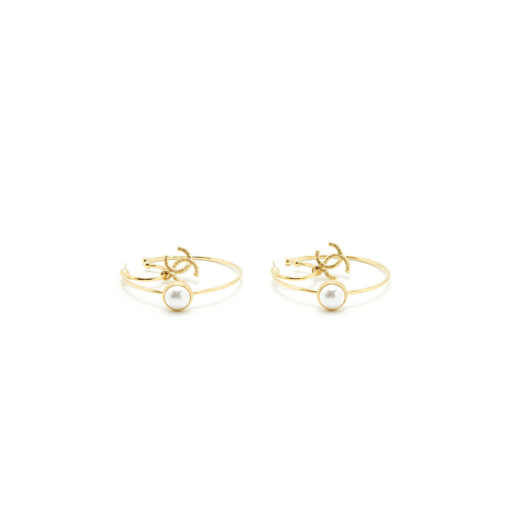 CHANEL COSTUME JEWELLERY EARRINGS