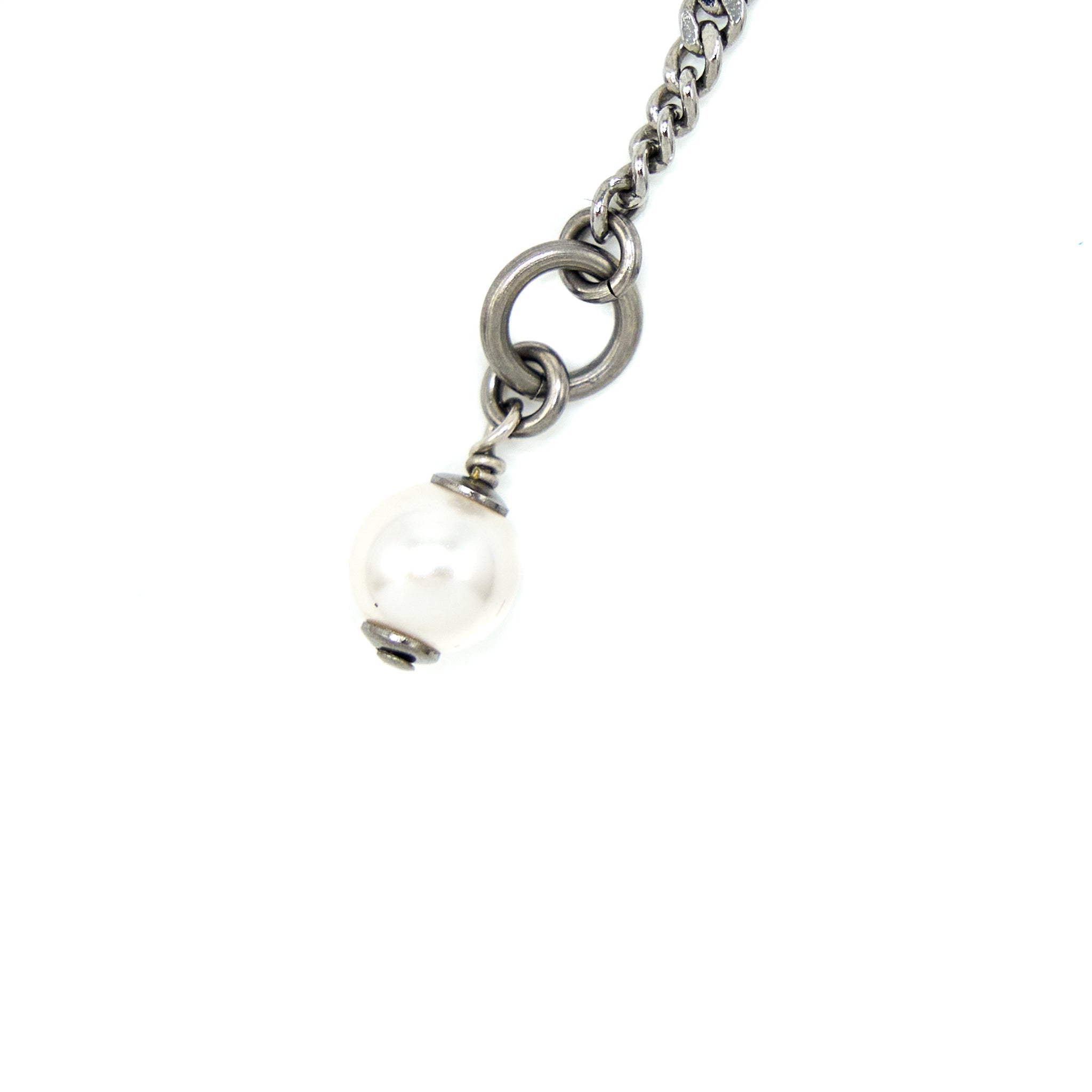 CHANEL CC LOGO AND A STAR NECKLACE SILVER TONE