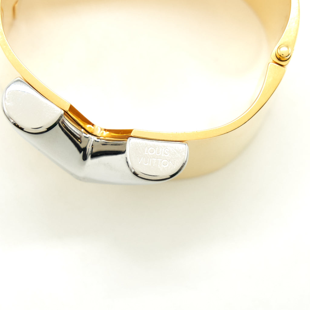 LOUIS VUITTON V LOGO BANGLE