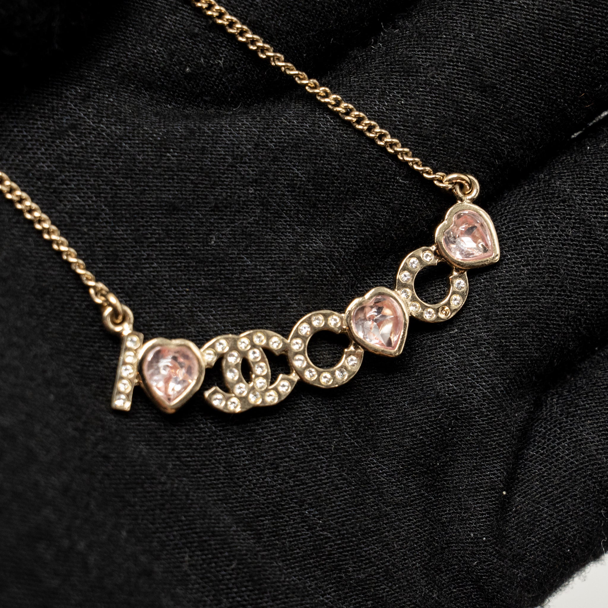 CHANEL I LOVE CHANEL COCO NECKLACE CRYSTAL PINK/LIGHT GOLD TONE