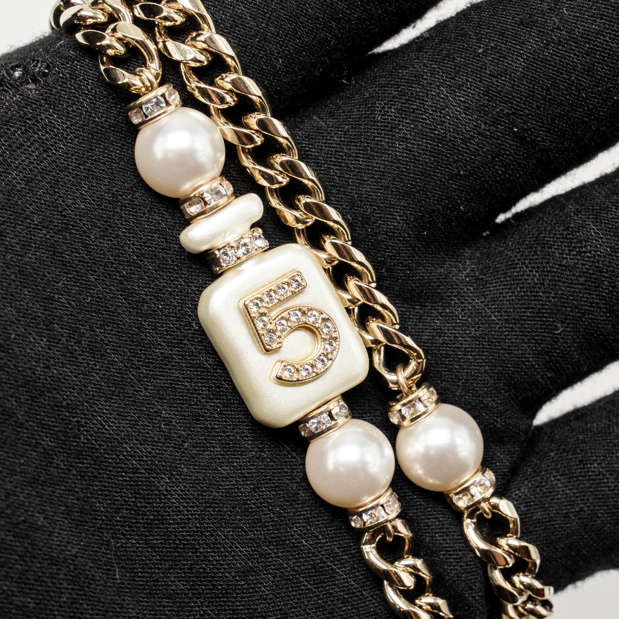 CHANEL NO.5 PERFUME BOTTLE WAIST CHAIN / BELT PEARL/CRYSTAL LIGHT GOLD TONE