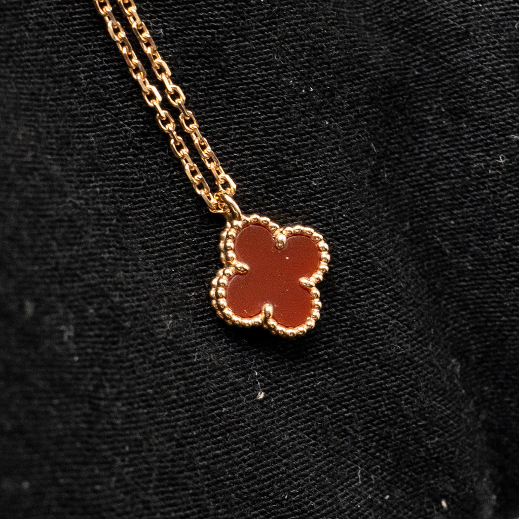 VAN CLEEF & ARPELS SWEET ALHAMBRA PENDANT ROSE GOLD, CARNELIAN
