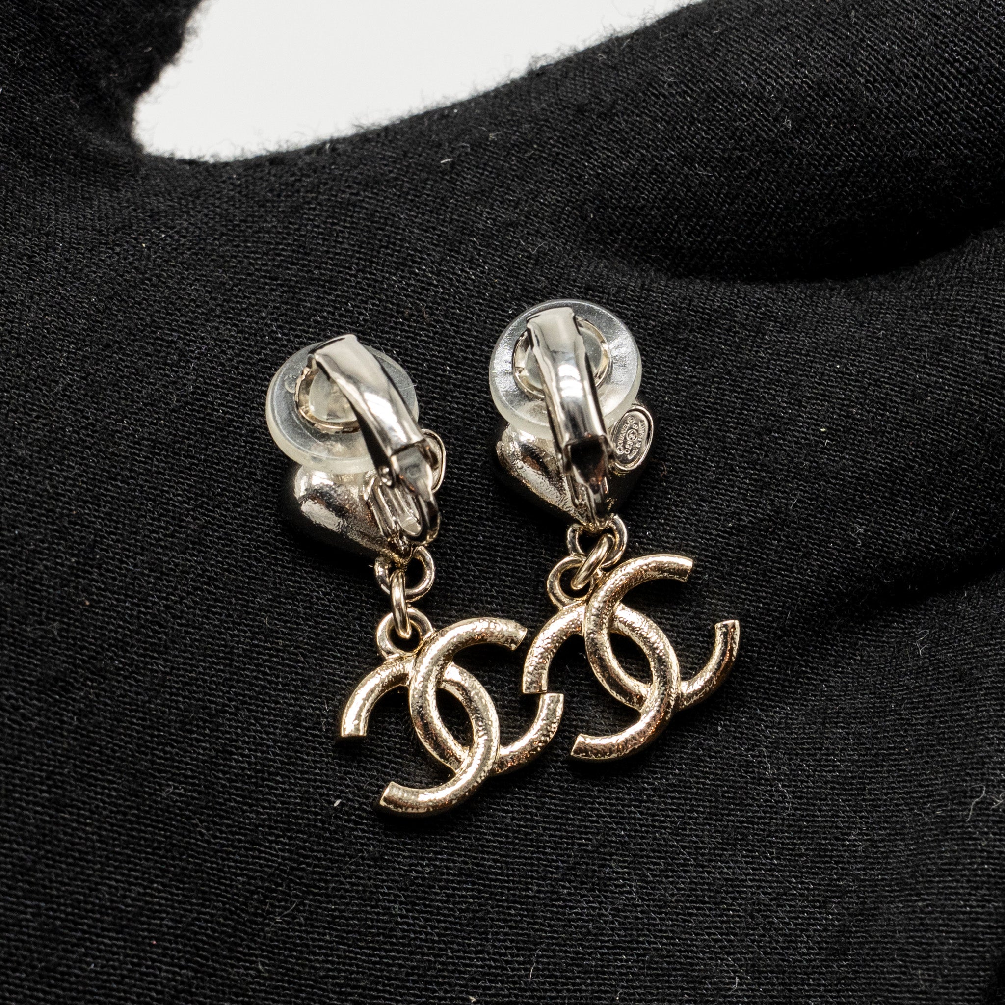 CHANEL CRYSTAL HEART CC LOGO DROPPED EAR CLIPS SILVER TONE