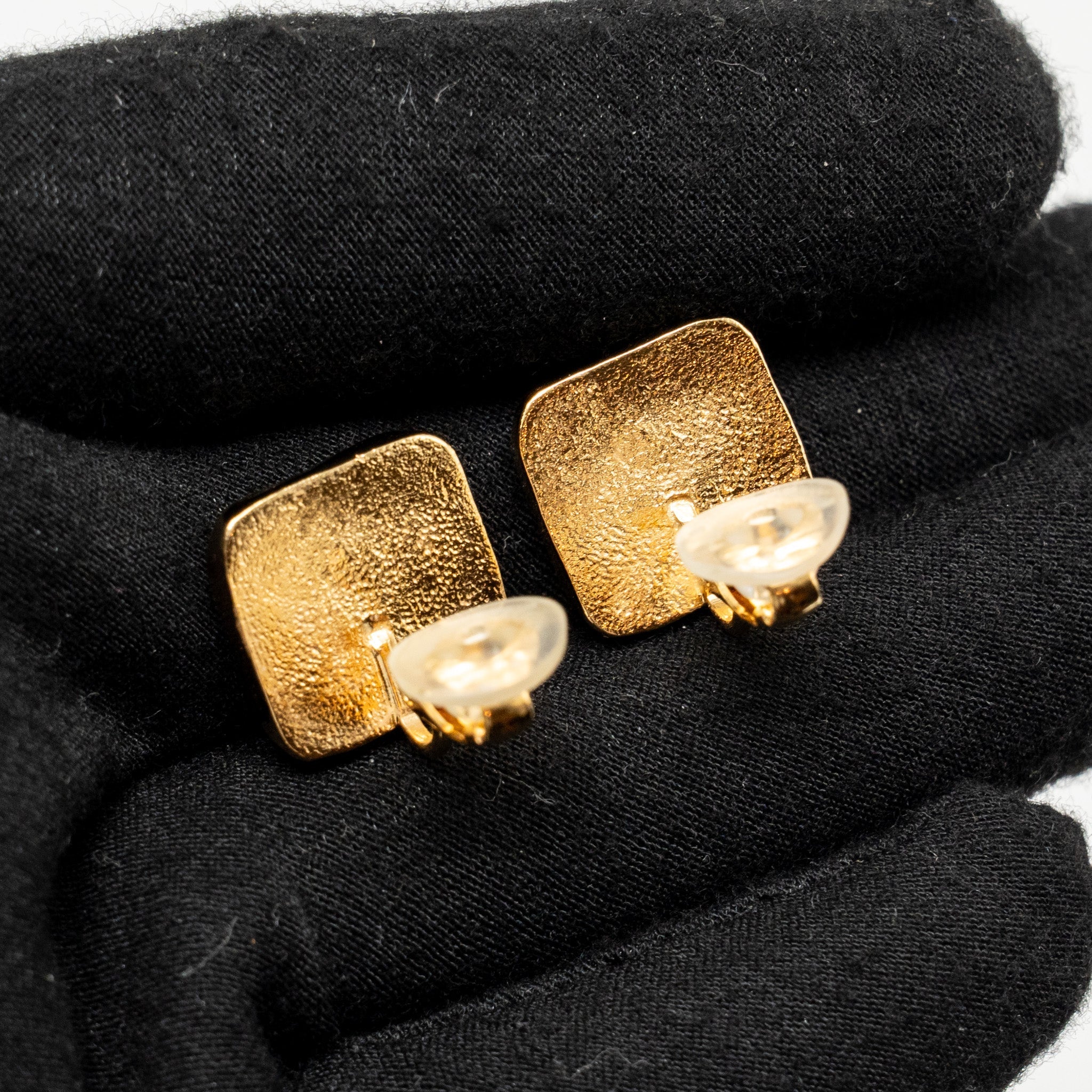 CHANEL SQUARE CC LOGO EAR CLIPS GOLD TONE