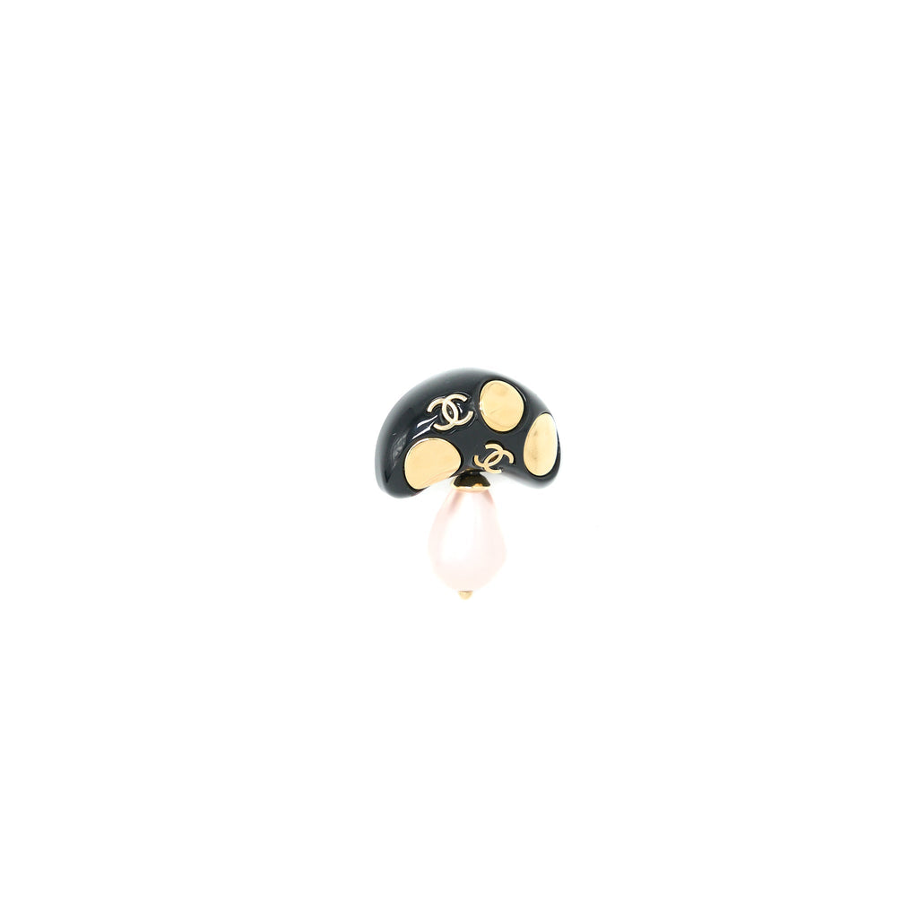 CHANEL MUSHROOM BROOCH PEARL GOLD TONE