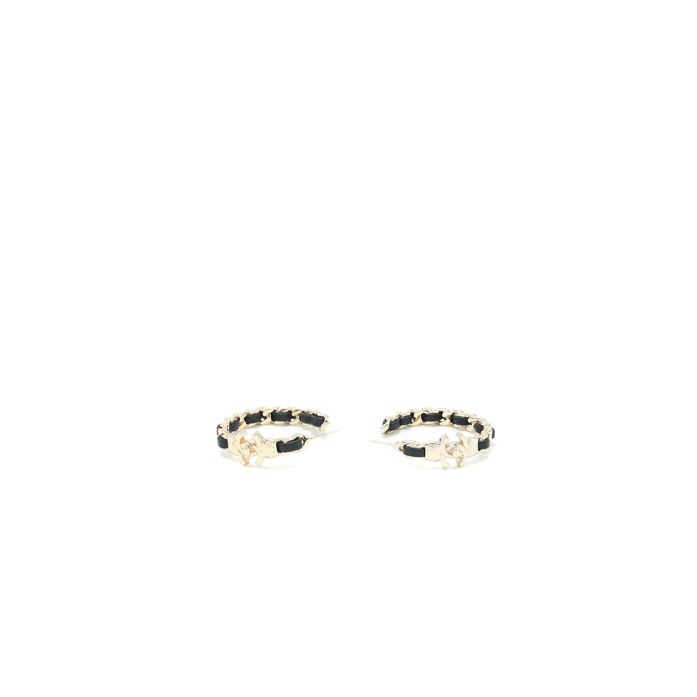 CHANEL CC LOGO/LEATHER CHAIN SMALL HOOP EARRINGS LIGHT GOLD TONE