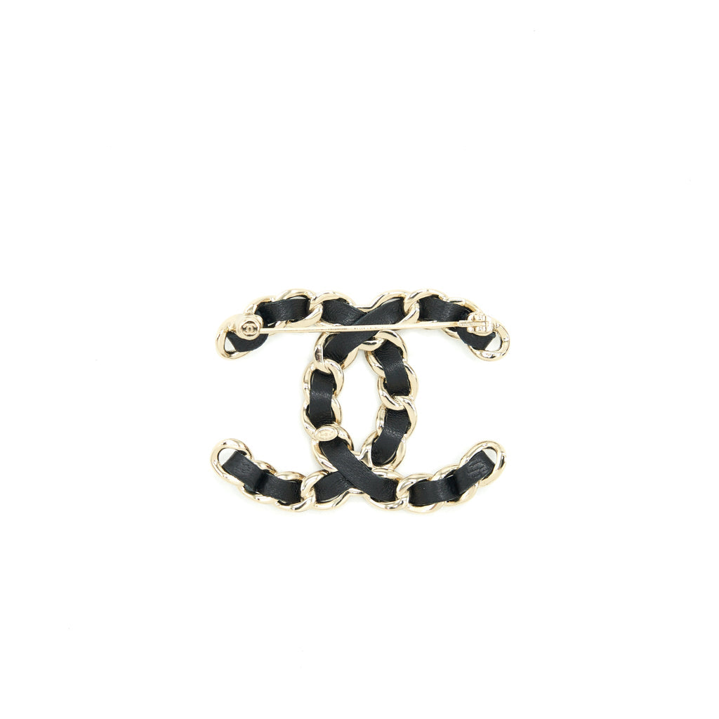 CHANEL CC LOGO LEATHER CHAIN BROOCH BLACK LGHW