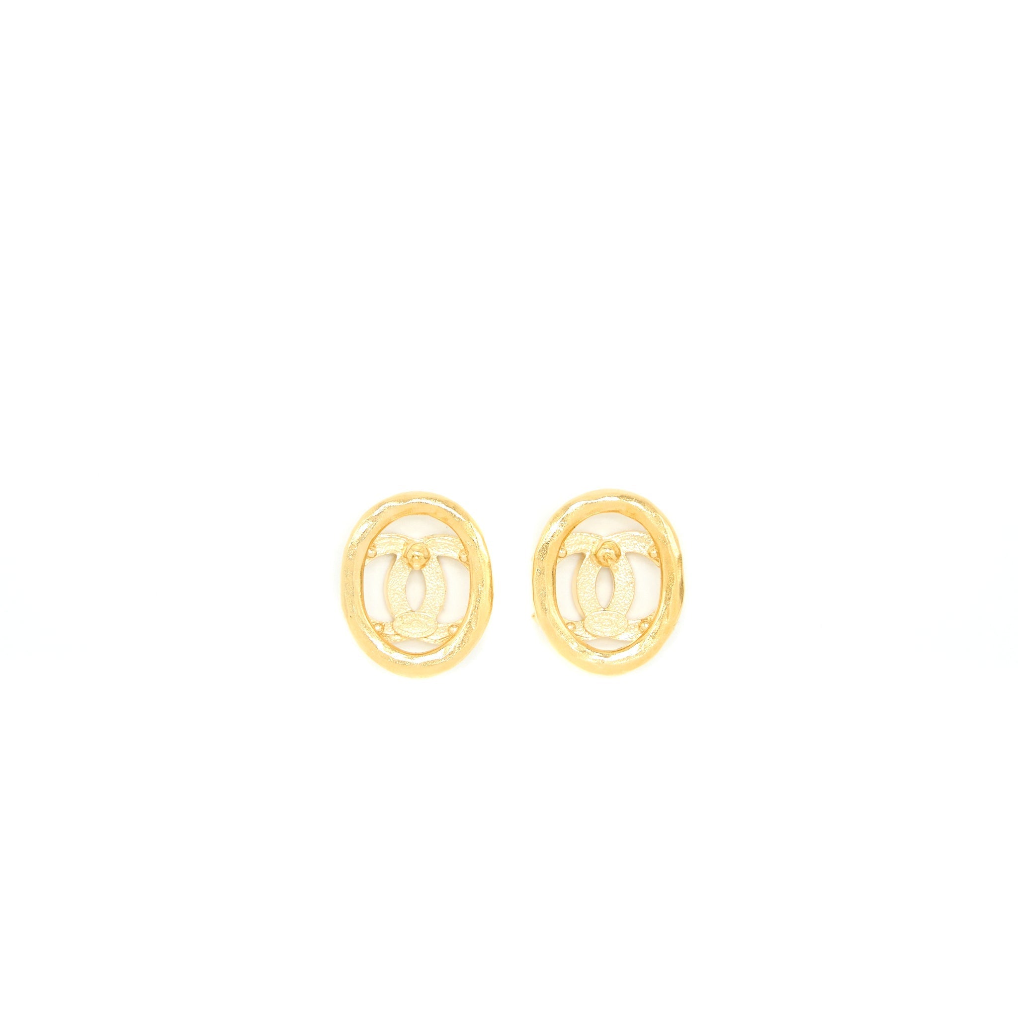 CHANEL CC LOGO EARRING WITH CRYSTAL GOLD TONE