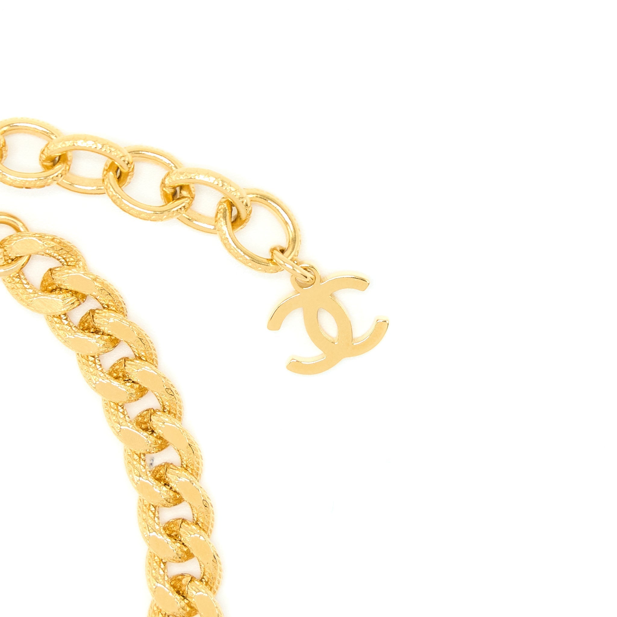 CHANEL CC LOGO CHOKER WITH CRYSTAL GOLD TONE