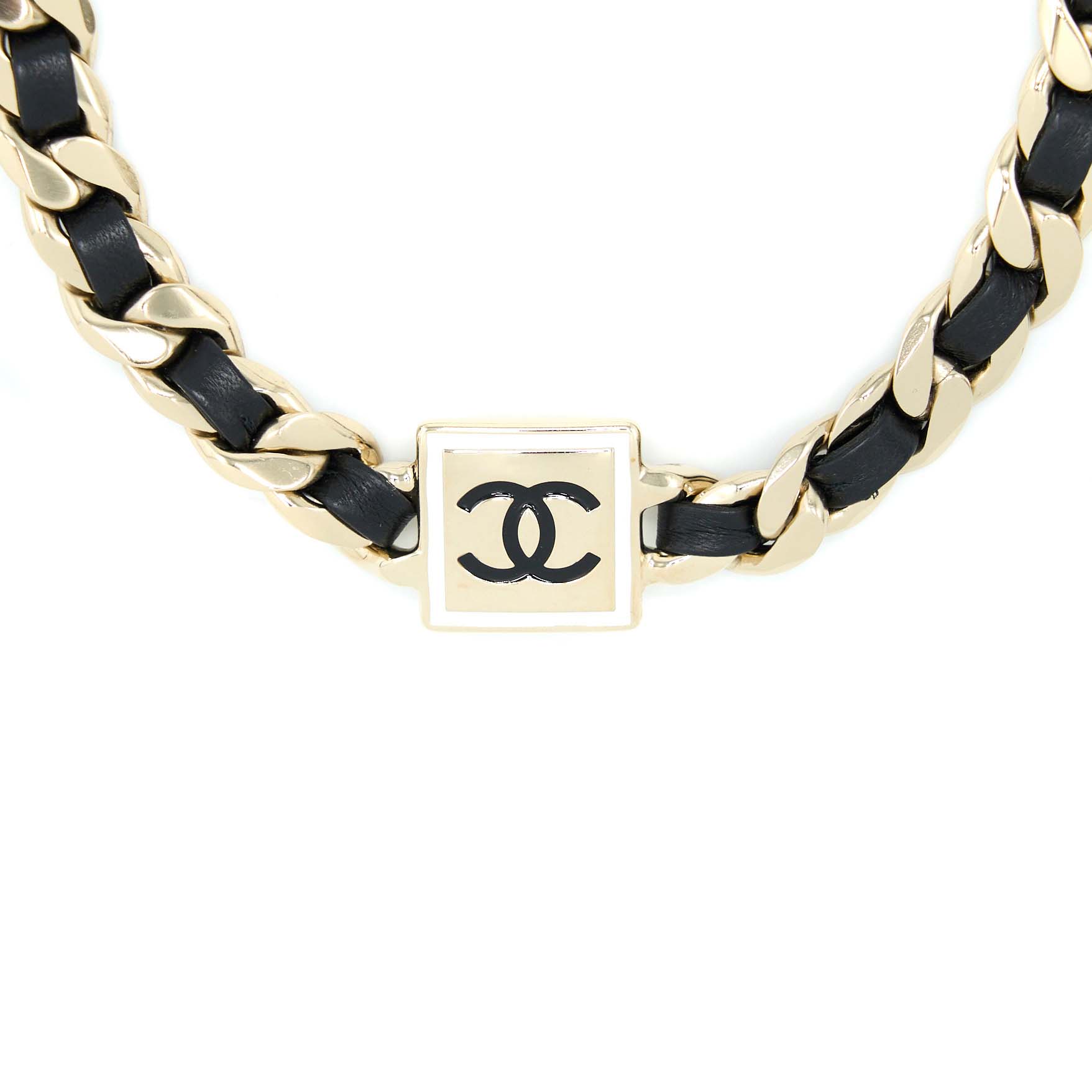 CHANEL CC LOGO CHAIN/LEATHER CHOKER LIGHT GOLD TONE/ ENAMEL