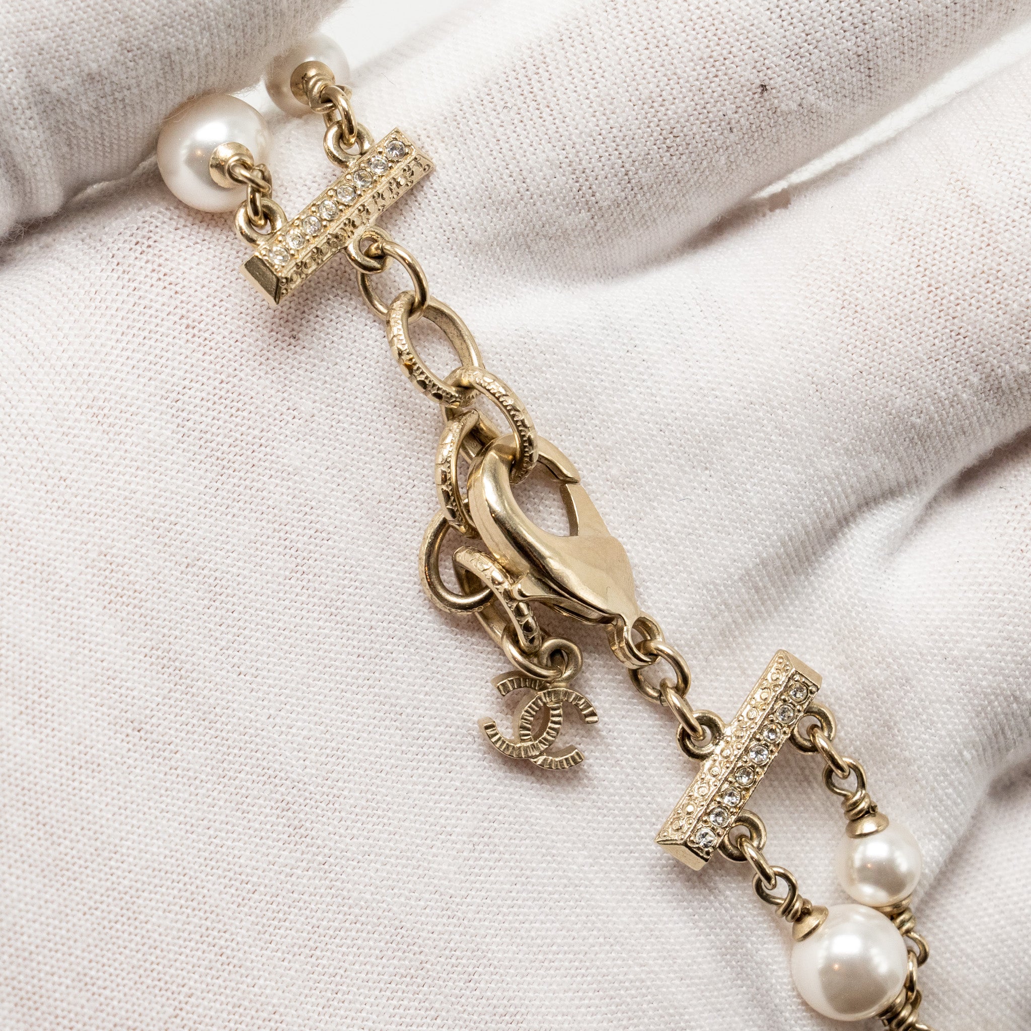 CHANEL CC LOGO DOUBLE CHAIN LONG NECKLACE PEARL/CRYSTAL MULTICOLOUR