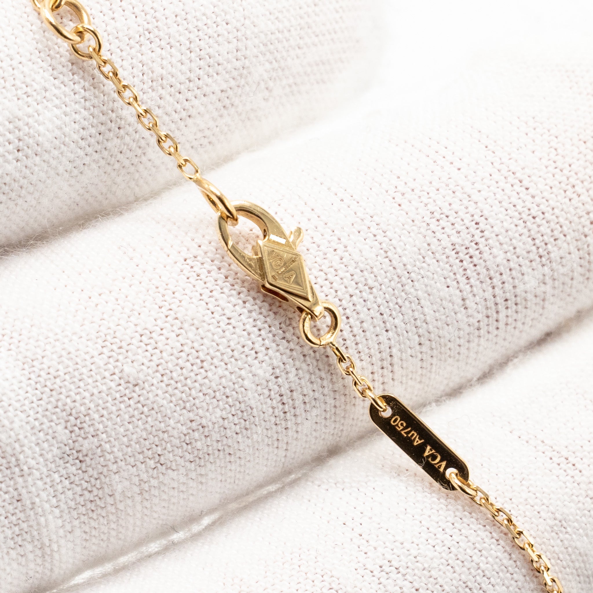 VAN CLEEF & ARPELS SWEET ALHAMBRA BUTTERFLY BRACELET MOTHER OF PEARL YELLOW GOLD