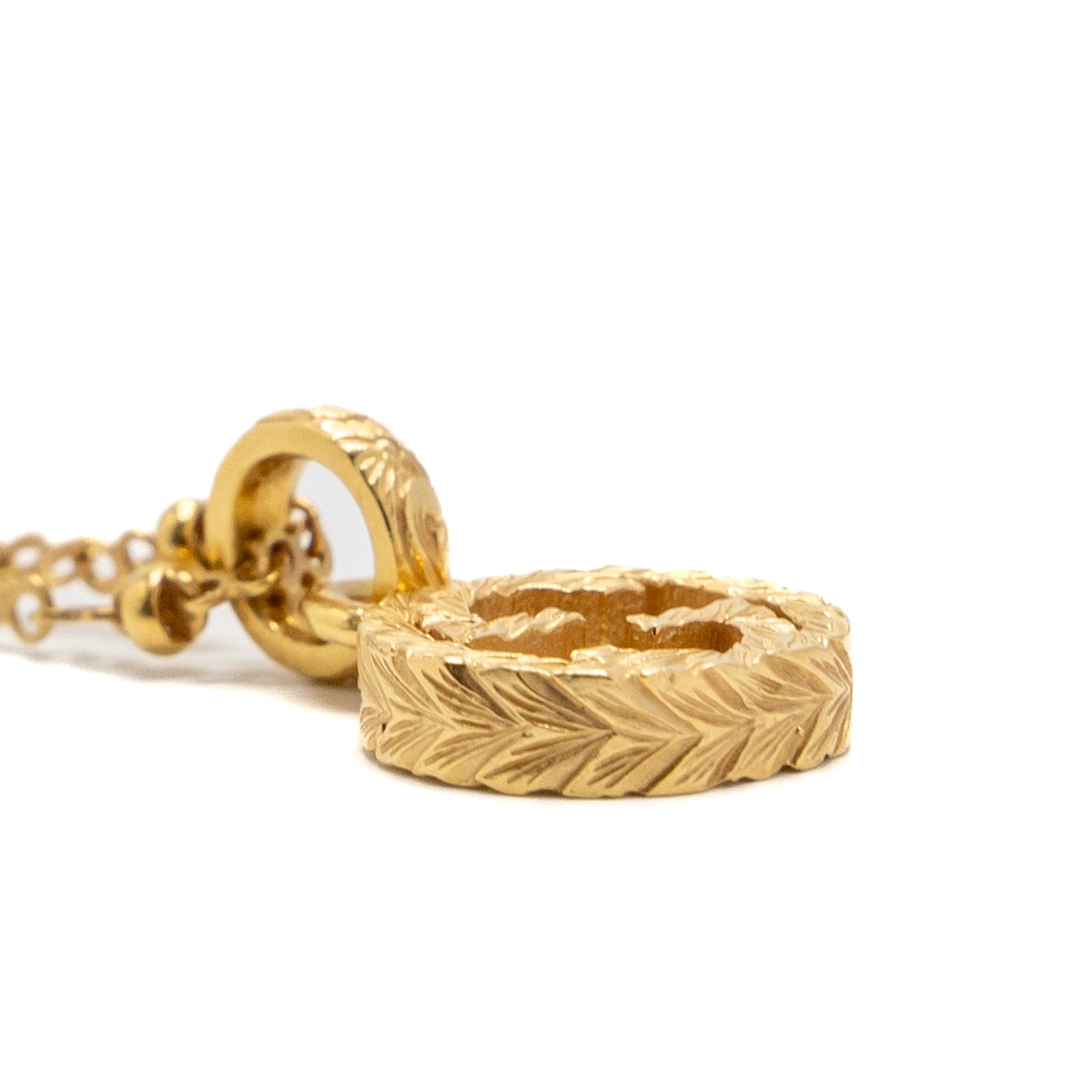 GUCCI YELLOW GOLD NECKLACE WITH INTERLOCKING G