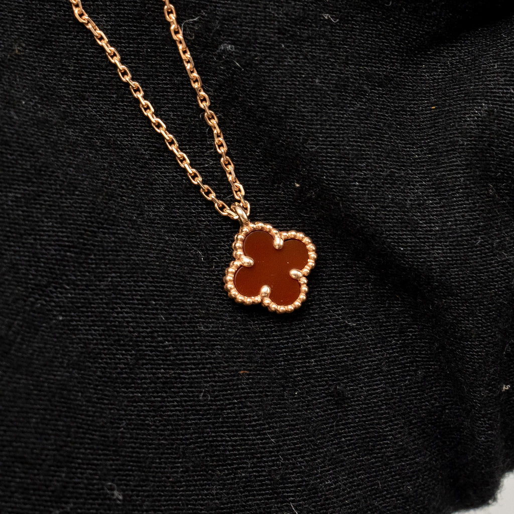 VAN CLEEF & ARPELS SWEET ALHAMBRA PENDANT ROSE GOLD, CARNELIAN