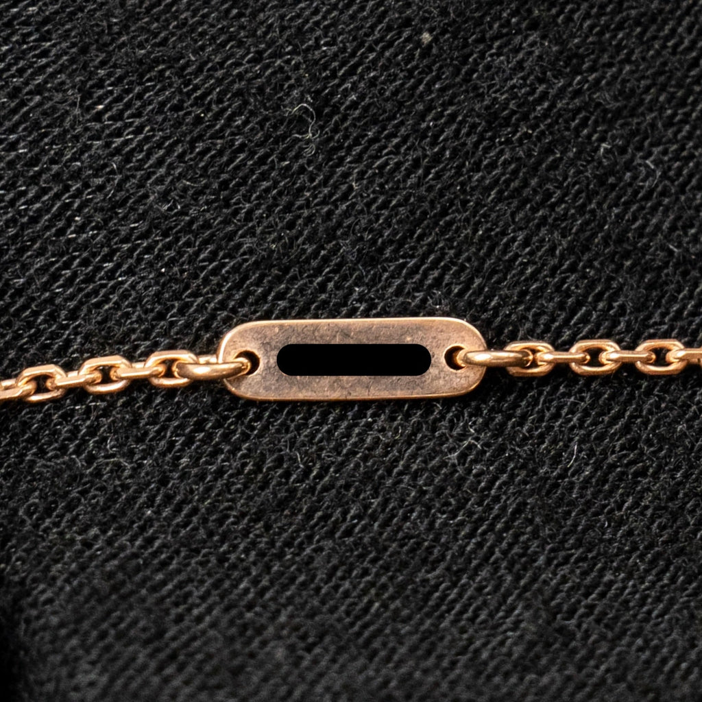 VAN CLEEF & ARPELS SWEET ALHAMBRA PENDANT ROSE GOLD, CARNELIAN