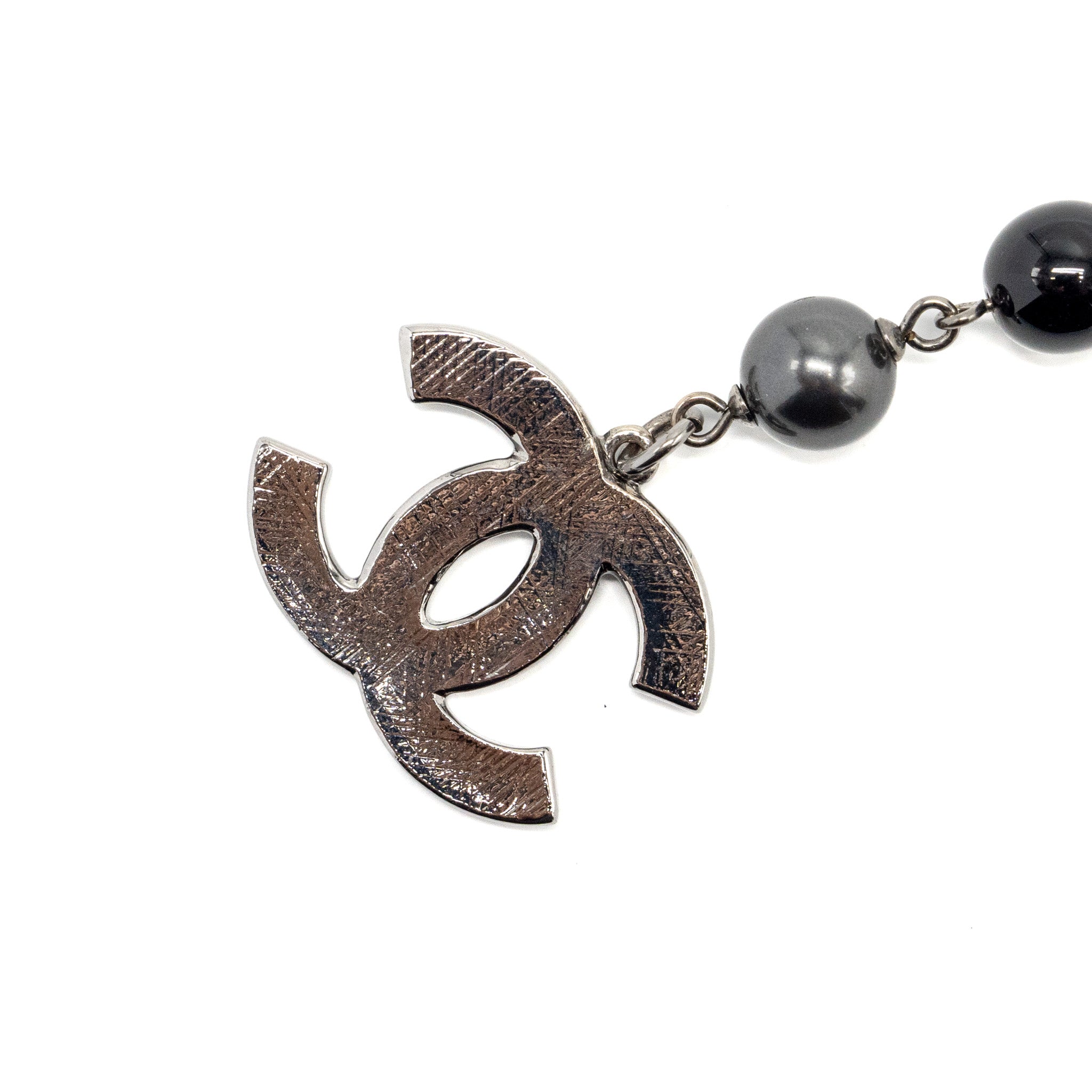 CHANEL CC LOGO DROP BRACELET MULTICOLOUR BLACK/RUTHENIUM HARDWARE