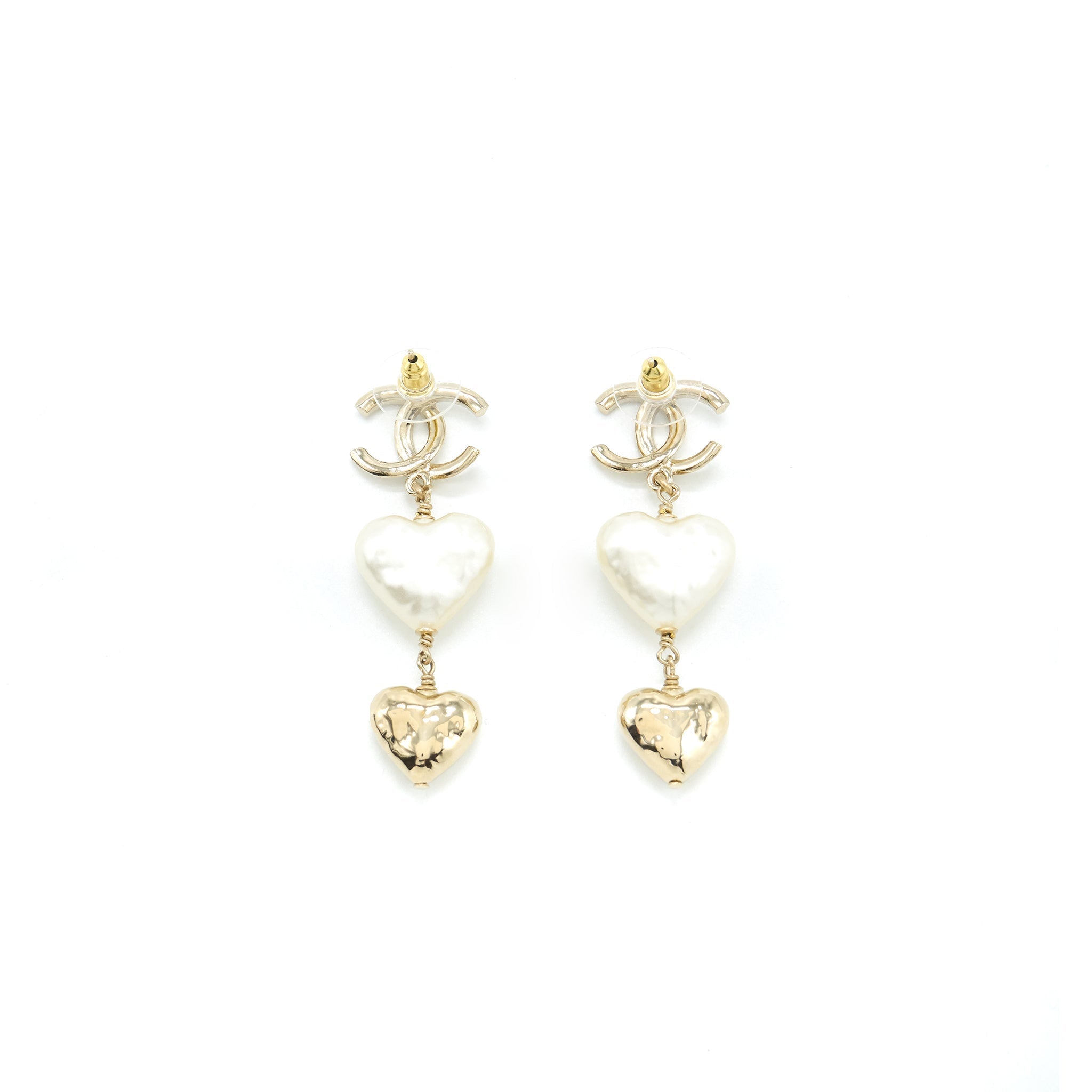 CHANEL CC LOGO AND HEART DROP EARRING