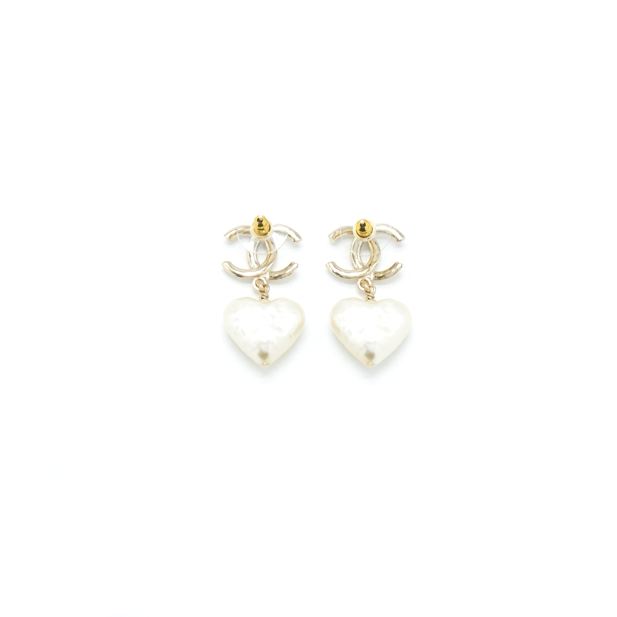 CHANEL 22C CC LOGO AND HEART DROP EARRING