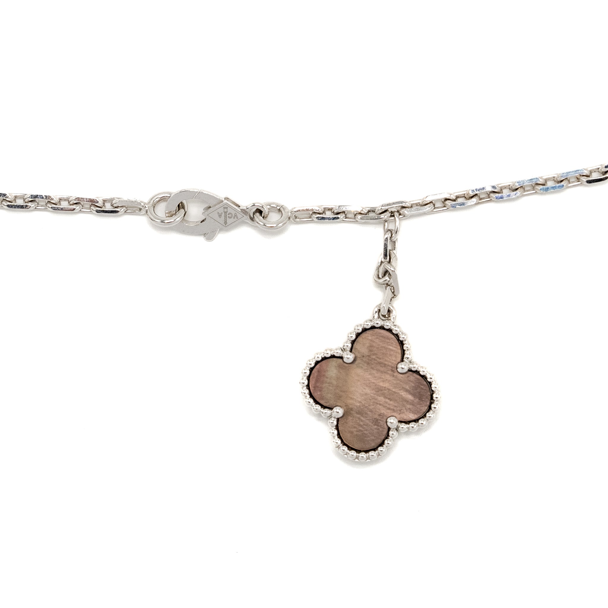 VAN CLEEF AND ARPELS MAGIC ALHAMBRA NECKLACE, 6 MOTIFS WHITE GOLD/ WHITE AND GREY MOTHER OF PEARL/ CHALCEDONY