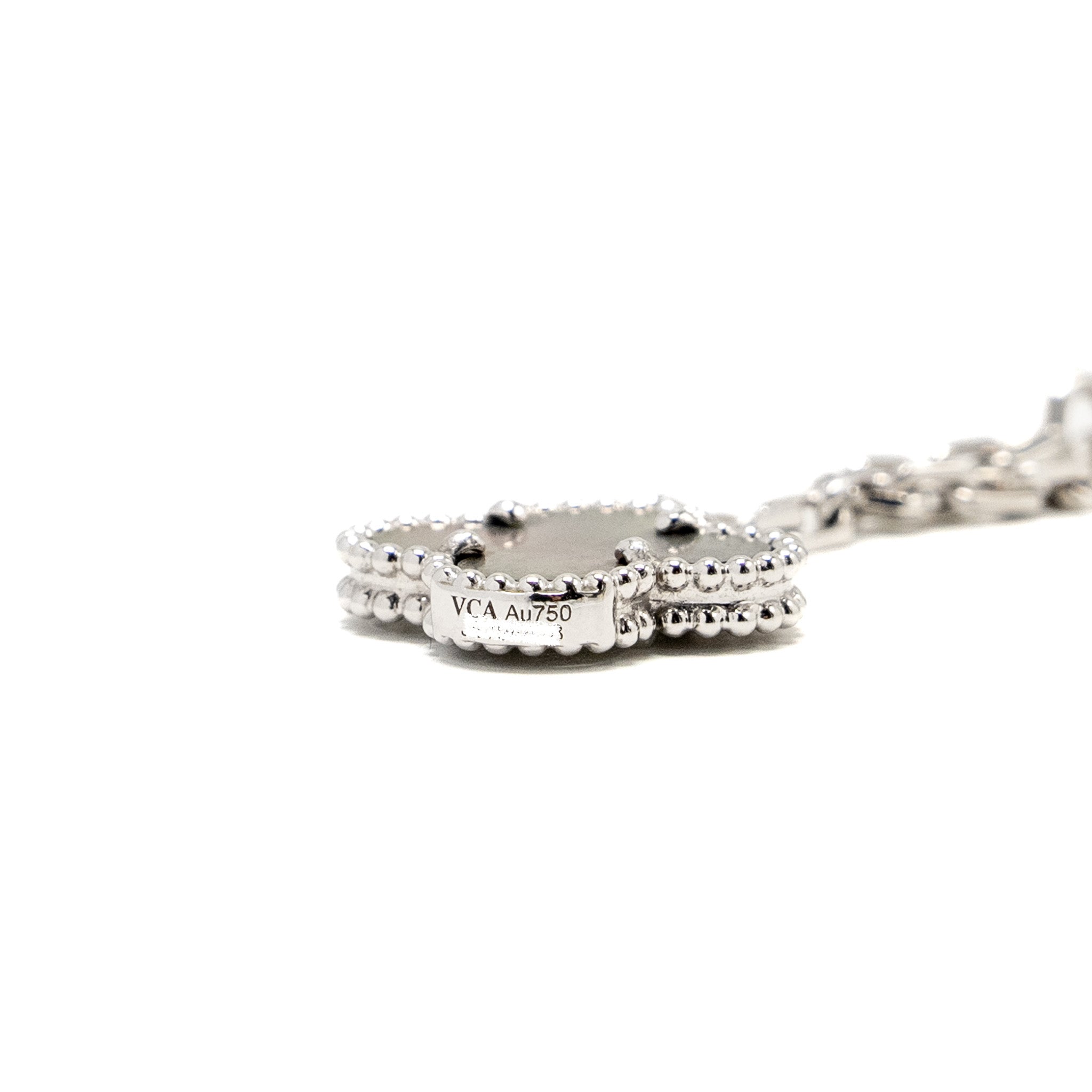 VAN CLEEF AND ARPELS MAGIC ALHAMBRA NECKLACE, 6 MOTIFS WHITE GOLD/ WHITE AND GREY MOTHER OF PEARL/ CHALCEDONY
