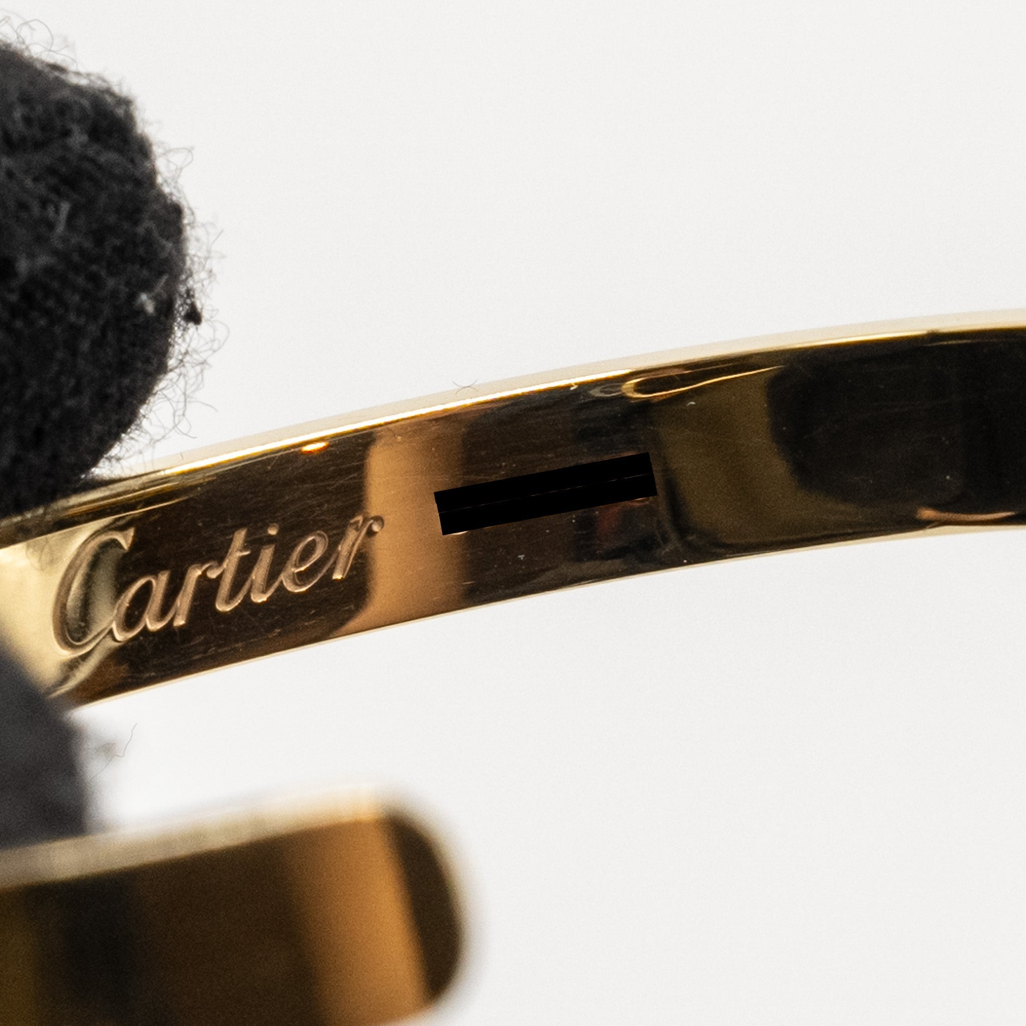 CARTIER LOVE BRACELET YELLOW GOLD, 1 DIAMOND